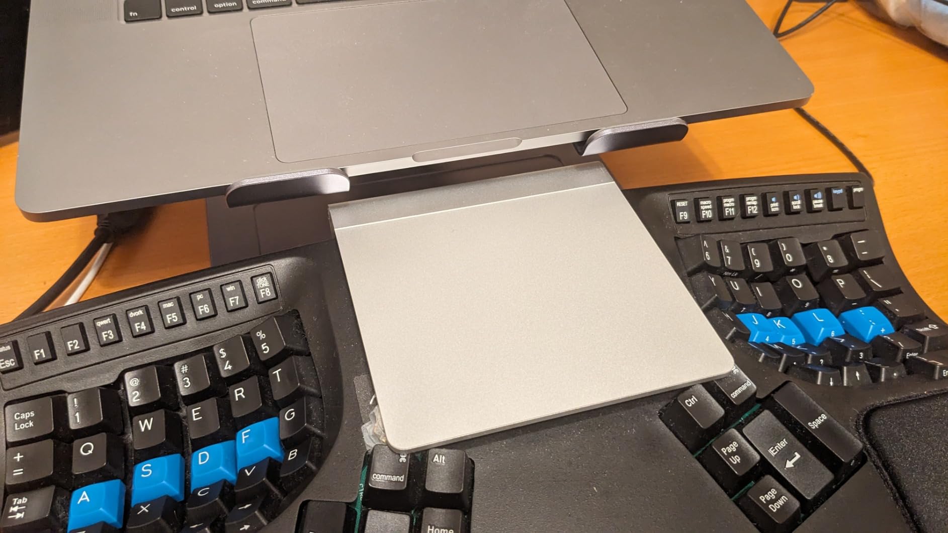 Kinesis Advantage2 Ergonomic Keyboard (KB600), Black top case, Cherry MX Brown Switches, QWERTY keycaps customer photo 2