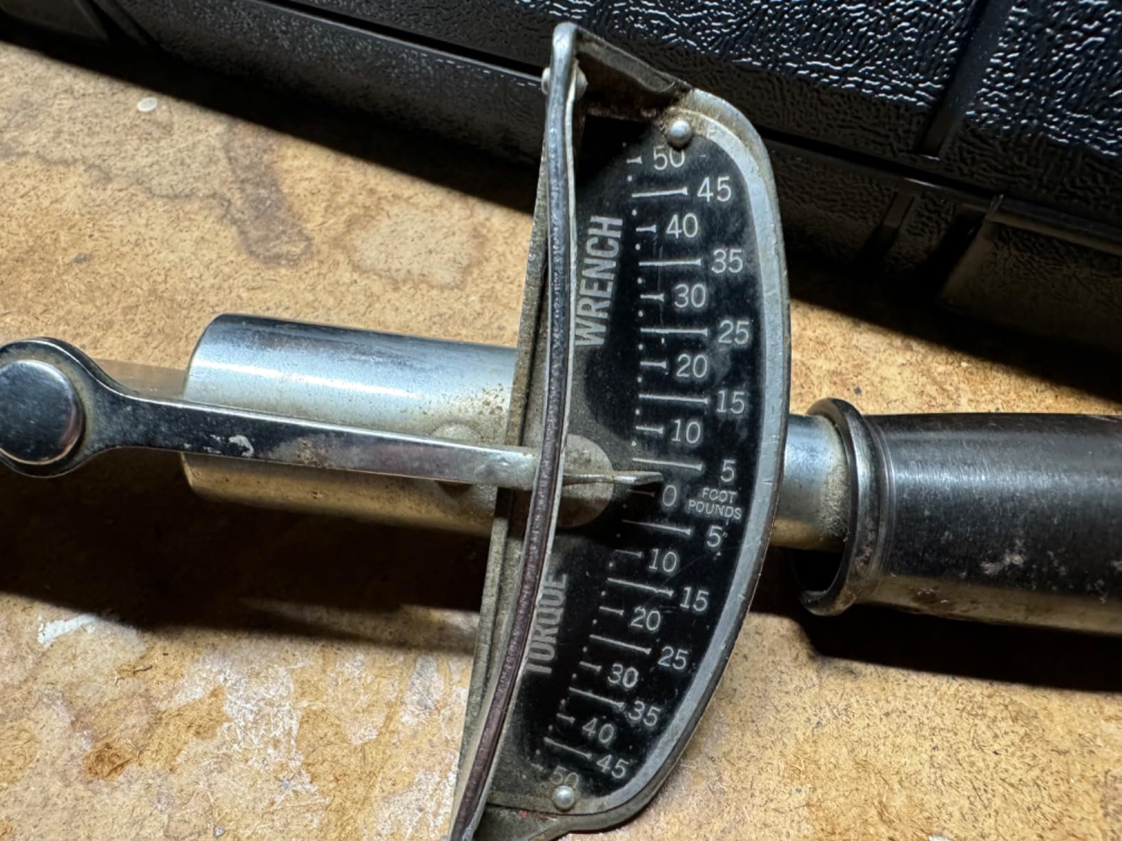EPAuto 1/2-inch Drive Click Torque Wrench, 10-150 ft/lb, 13.6-203.5 N/m customer photo 2