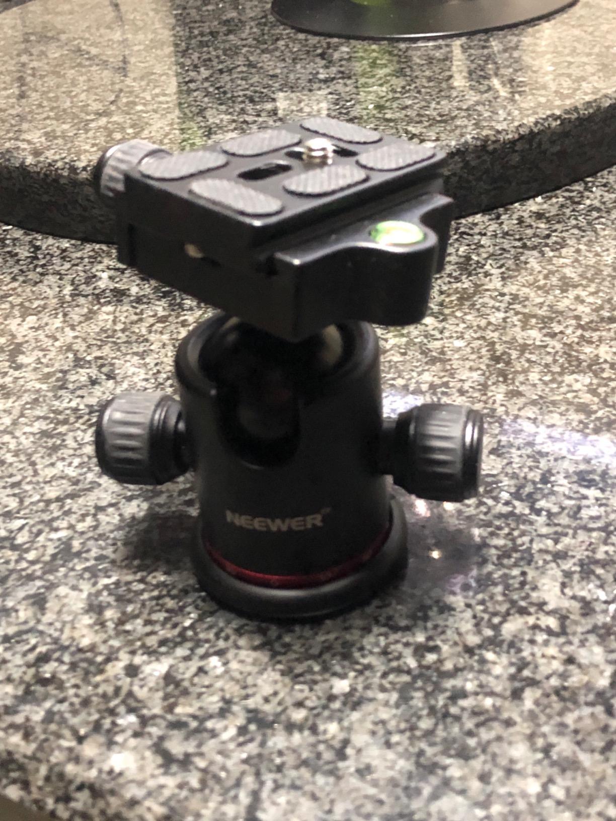 Neewer Professional Metal 360 Degree Rotating Panoramic Ball Head with 1/4 inch Quick Release Plate and Bubble Level, up to 17.6lbs/8kg customer photo 2