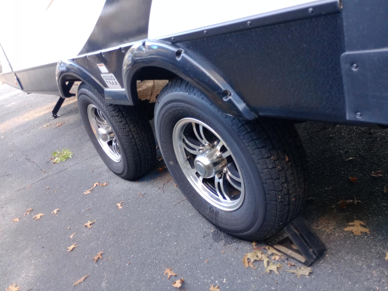 Free Country Grand Ride Set 4 Trailer Tires ST225/75R15 10 Ply Load Range E Steel Belted Radial w/Featured Scuff Guard customer photo 2