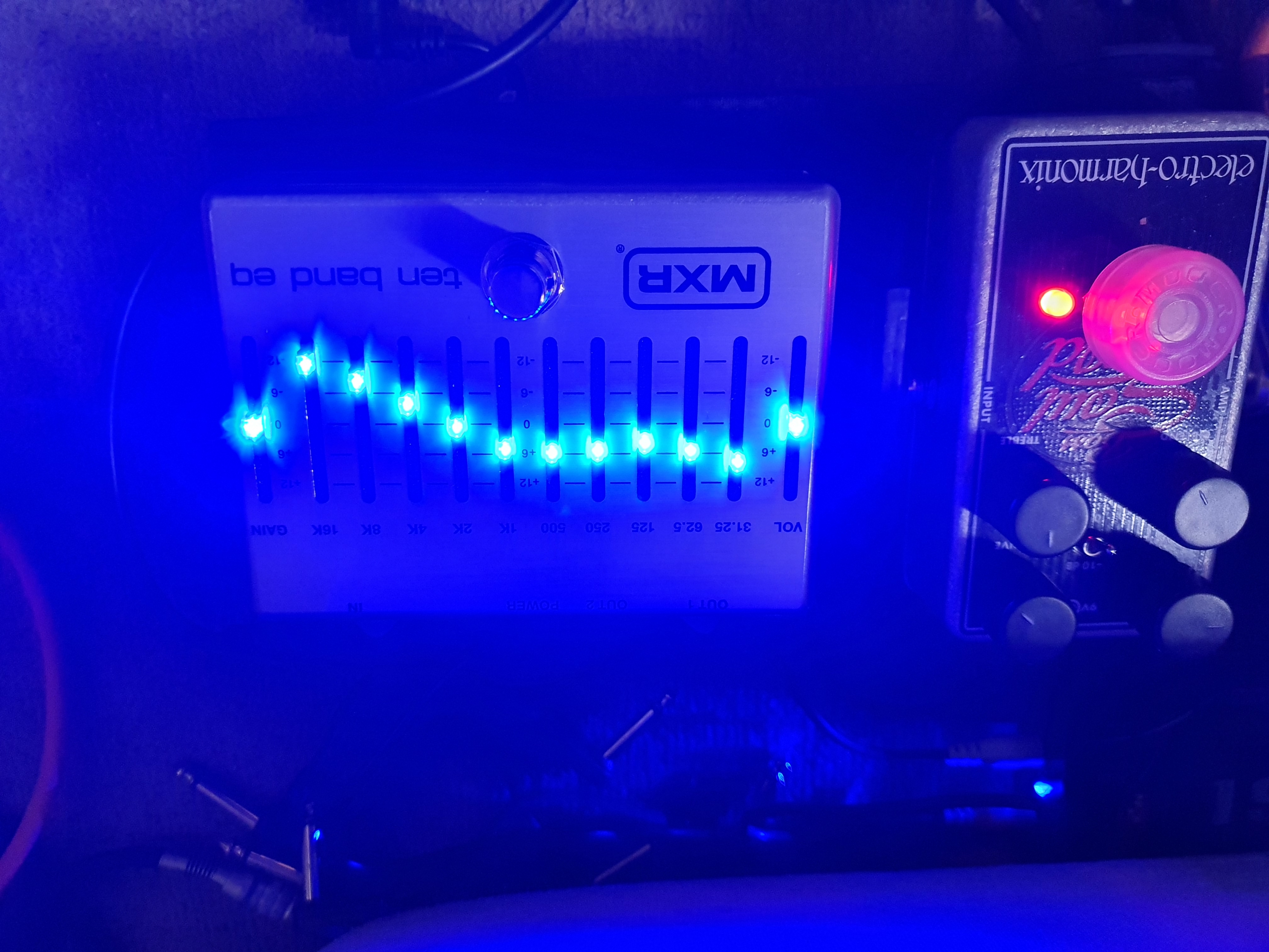 MXR Ten Band EQ Guitar Effects Pedal customer photo 2