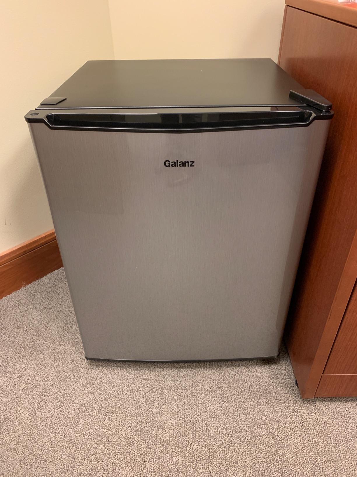 2.7 Cubic Foot Compact Dorm Refrigerator (Black) customer photo 1