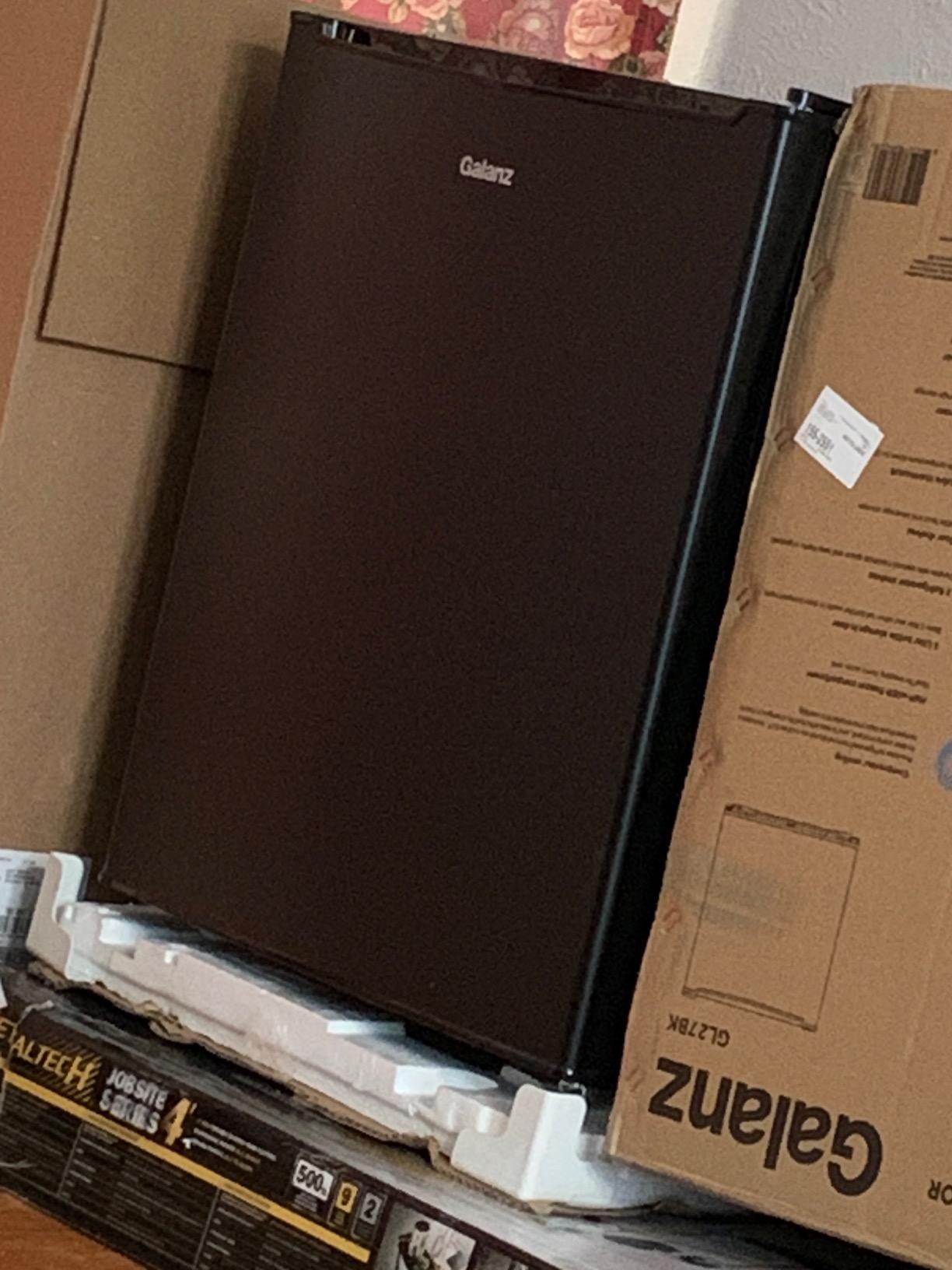 2.7 Cubic Foot Compact Dorm Refrigerator (Black) customer photo 2