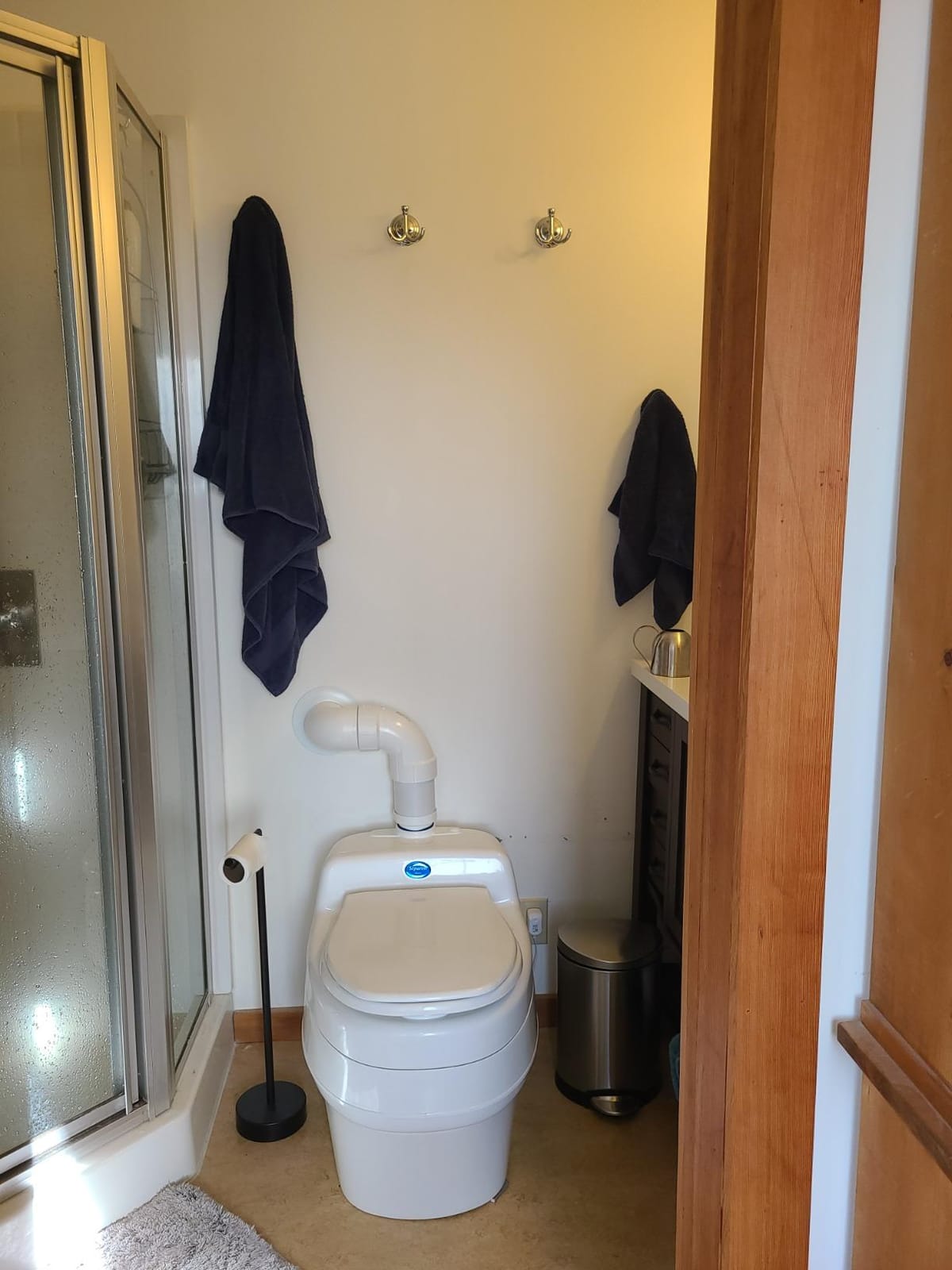 Separett Villa Urine-Separating Compost Toilet | No Additives or Mixing Needed, High-Capacity Design customer photo 1