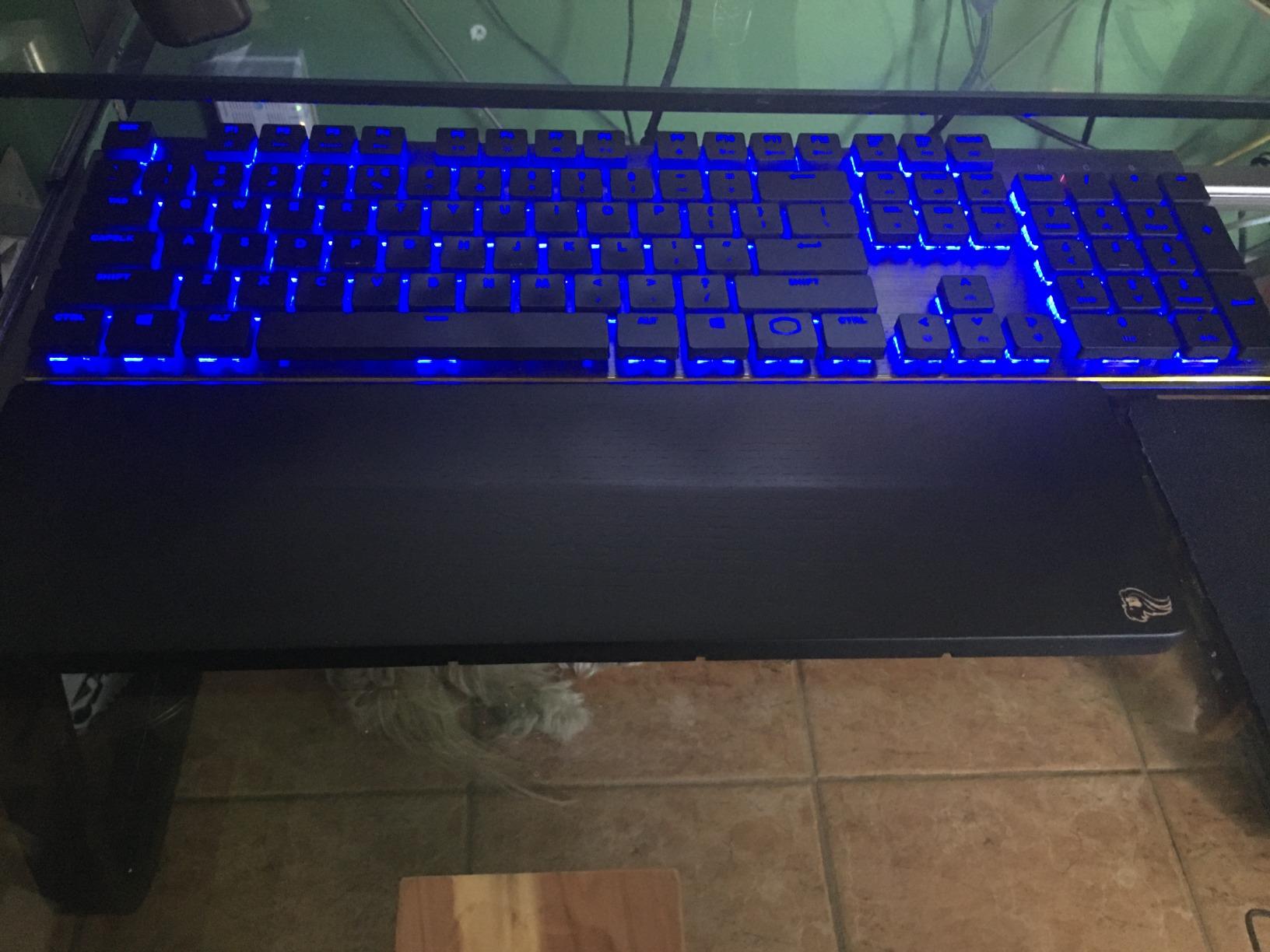 Glorious Wooden Wrist Rest - TENKEYLESS (TKL) - Onyx/Black - Mechanical Keyboards Wood Ergonomic Palm Rest | 14x4 inches/19mm Thick (GV-87-DARK) customer photo 2