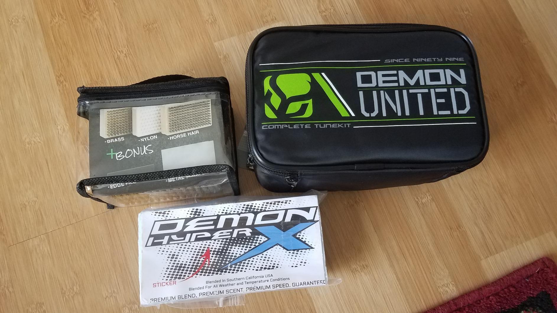 Demon Hyper Speed Ski & Snowboard Tune Kit with Iron, 1lb Wax Block & Base Cleaner customer photo 2