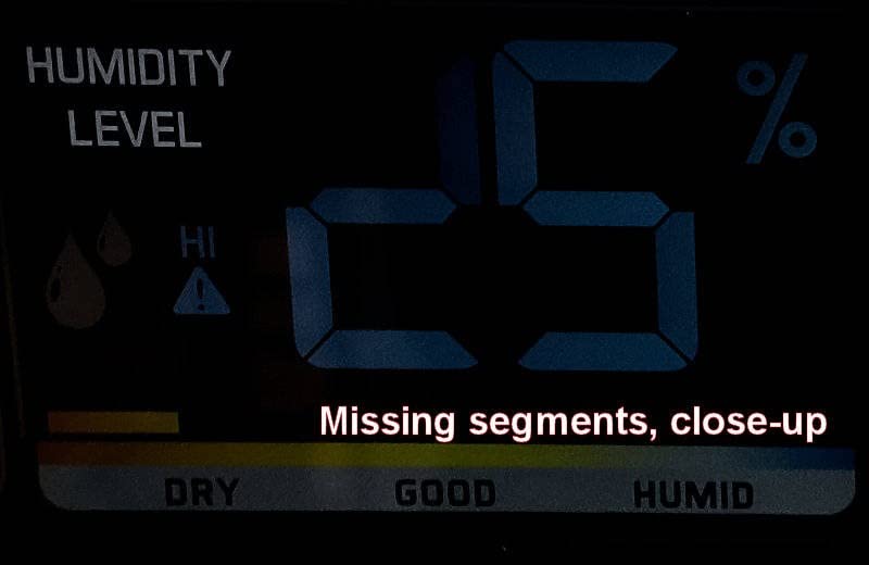 La Crosse Technology Weather Station with Customizable Alerts, Weather Forecast, Temperature, Dew Point, Humidity, Time, Heat Index, Large Display (C85845-INT) customer photo 1