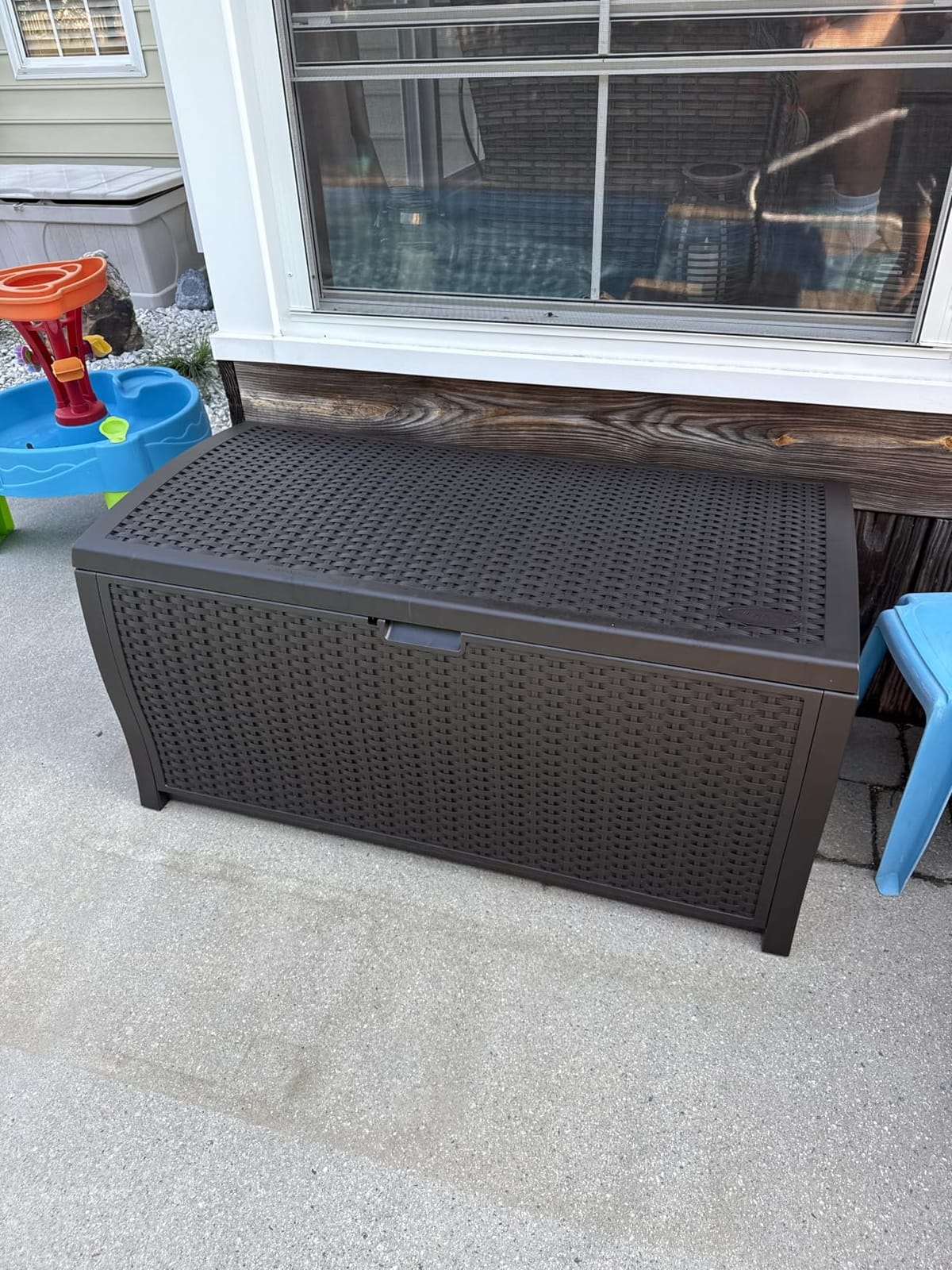 Suncast 99 Gallon Wicker Horizontal Outdoor Deck Box with Hinged Lid, Water-Resistant Storage Solution for Patio, Deck, Yard, and Garage, White, Made in the USA customer photo 1