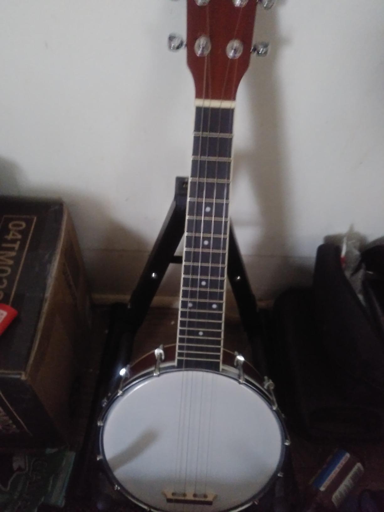 Vangoa Banjolele 23 Inch with Premium REMO Head, Travel Mini Banjo Uke 4 String Banjo Ukulele Beginner Kit with Armrest, Concert Mohagony for Teens Beginners customer photo 2