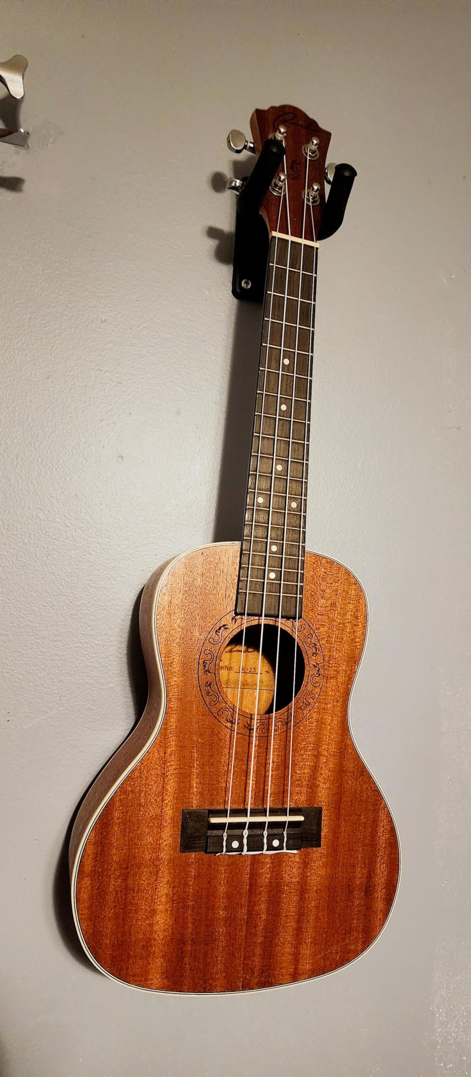 Ranch 26 Inch Tenor Ukulele, Sapele Acoustic Musical Instrument Starter Kit customer photo 1