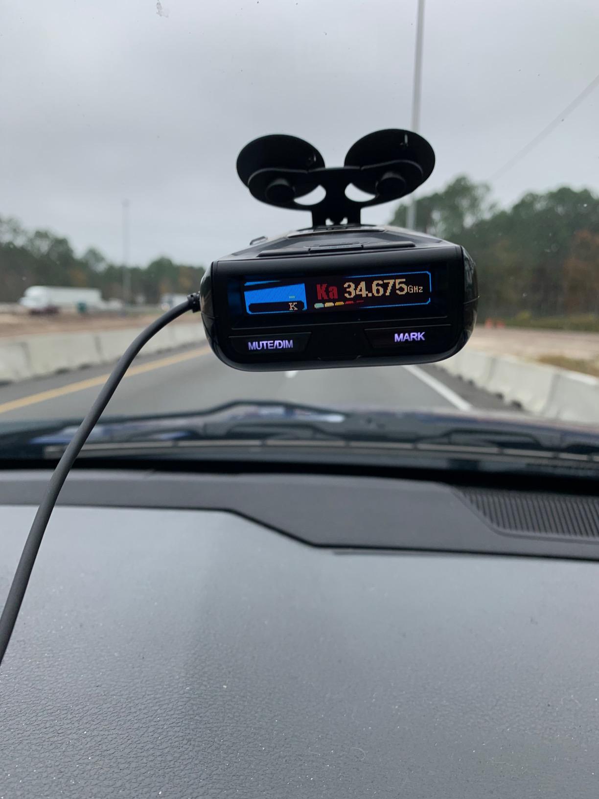 Uniden R3 EXTREME LONG RANGE Laser/Radar Detector, Record Shattering Performance, Built-in GPS w/ Mute Memory, Voice Alerts, Red Light & Speed Camera Alerts, Multi-Color OLED Display, Black customer photo 2
