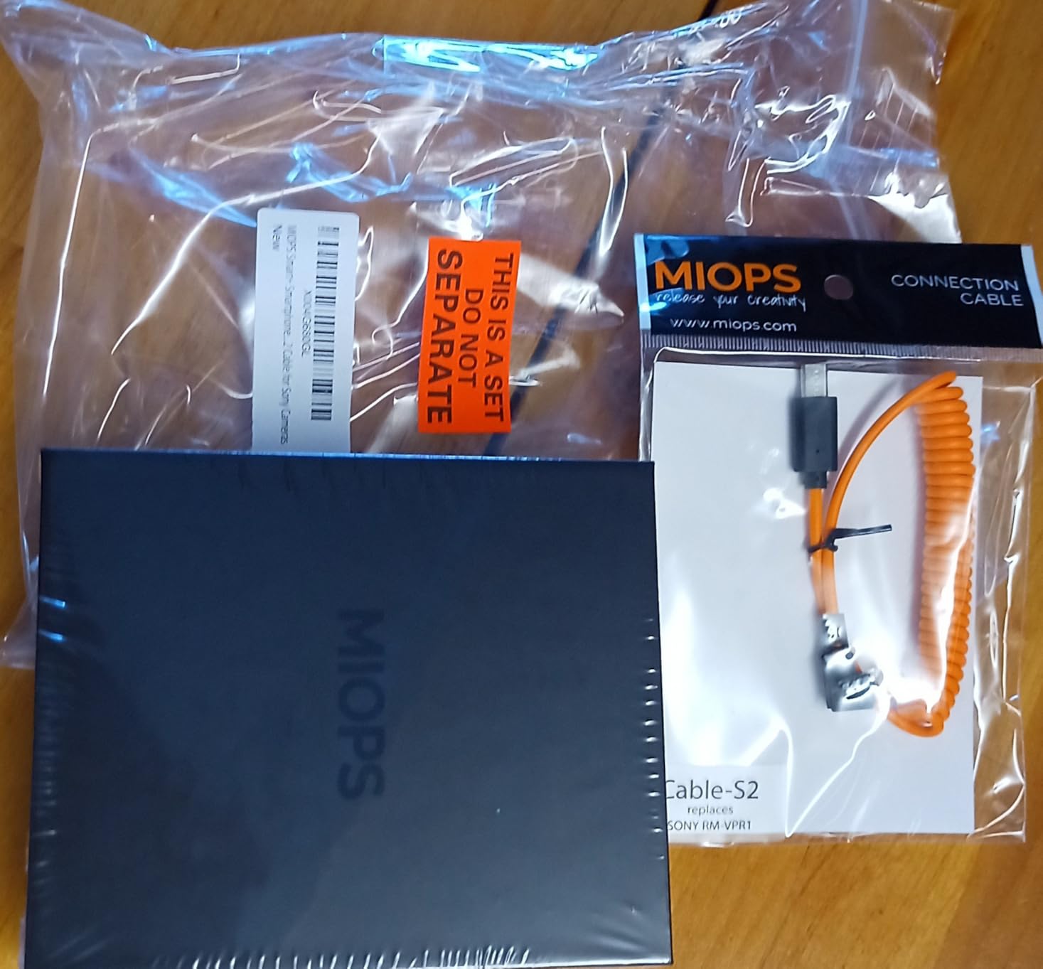 MIOPS Smart+ Smartphone Controllable Camera and Flash Trigger for High Speed Photography & Timelapse with Camera Connection Cable (MIOPS-SM-S2) customer photo 2