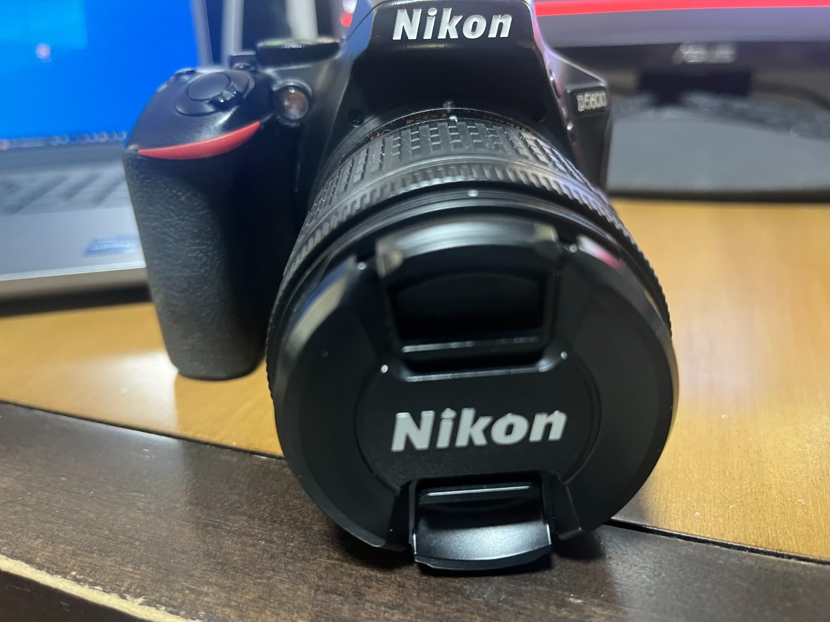 Nikon D5600 24.2MP DSLR Camera with 18-55mm VR and 70-300mm Dual Lens (Black) (Renewed) customer photo 1