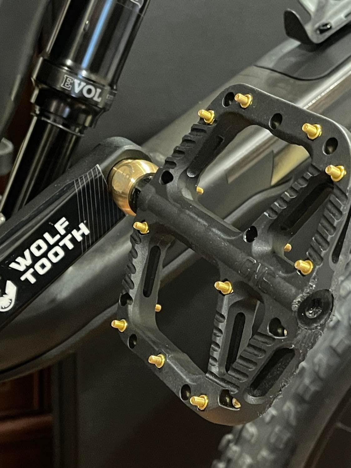 OneUp Components Composite Pedals - Lightweight, Durable Flat Bike Pedals for Mountain Bikes (MTB) customer photo 1