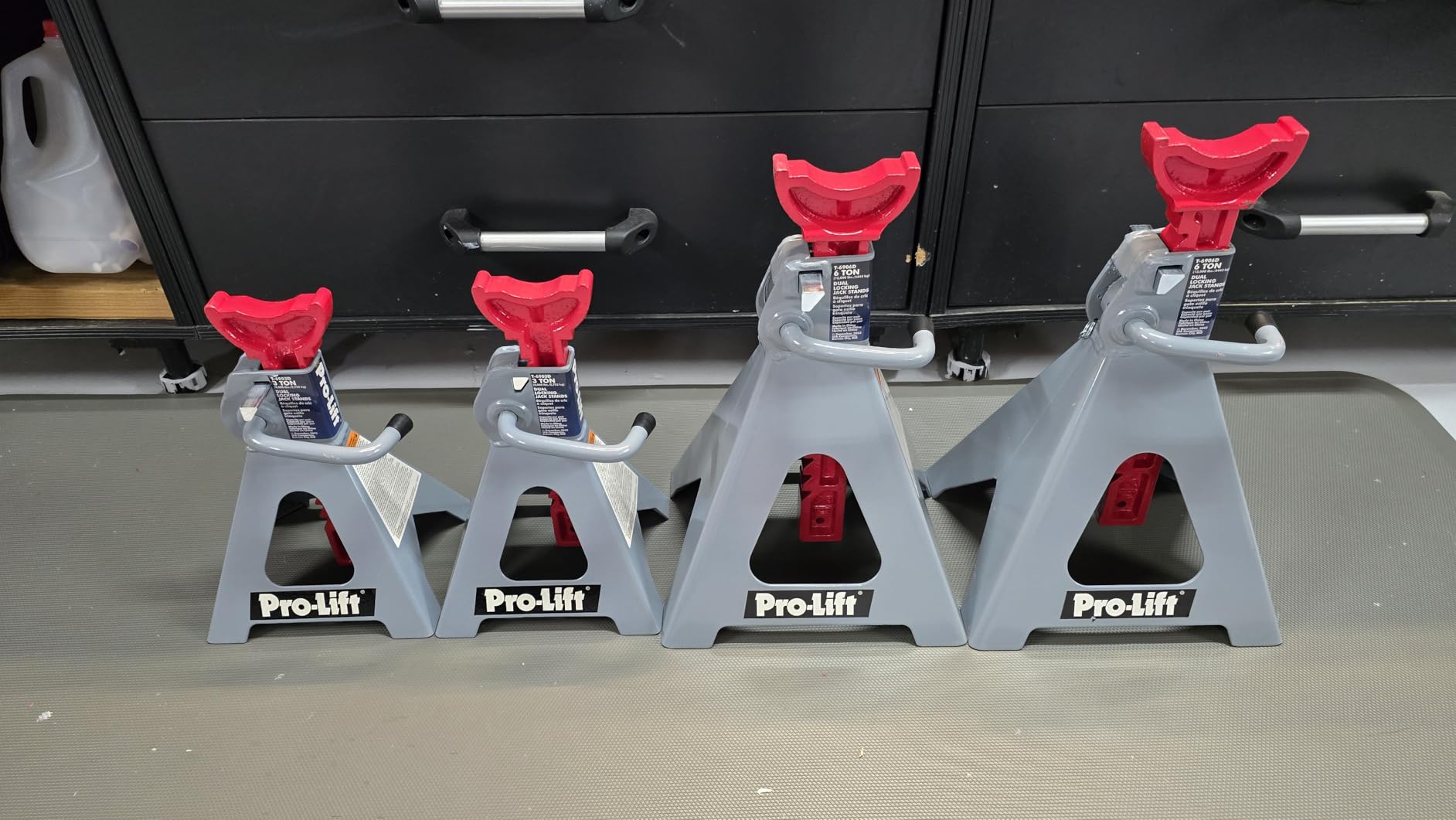 Pro-LifT T-6903D Double Pin Jack Stands - 3 Ton customer photo 1