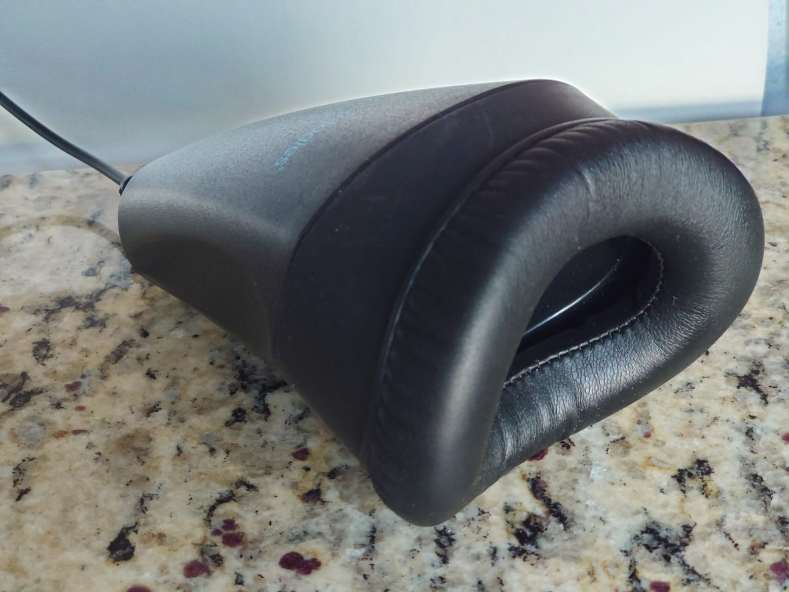 Steno Pro-1S is a Pocket Sized Sound Booth. Privately use Speech Technology and Eliminate Background Noise with the Industry Best Voice Isolation Microphone. customer photo 1