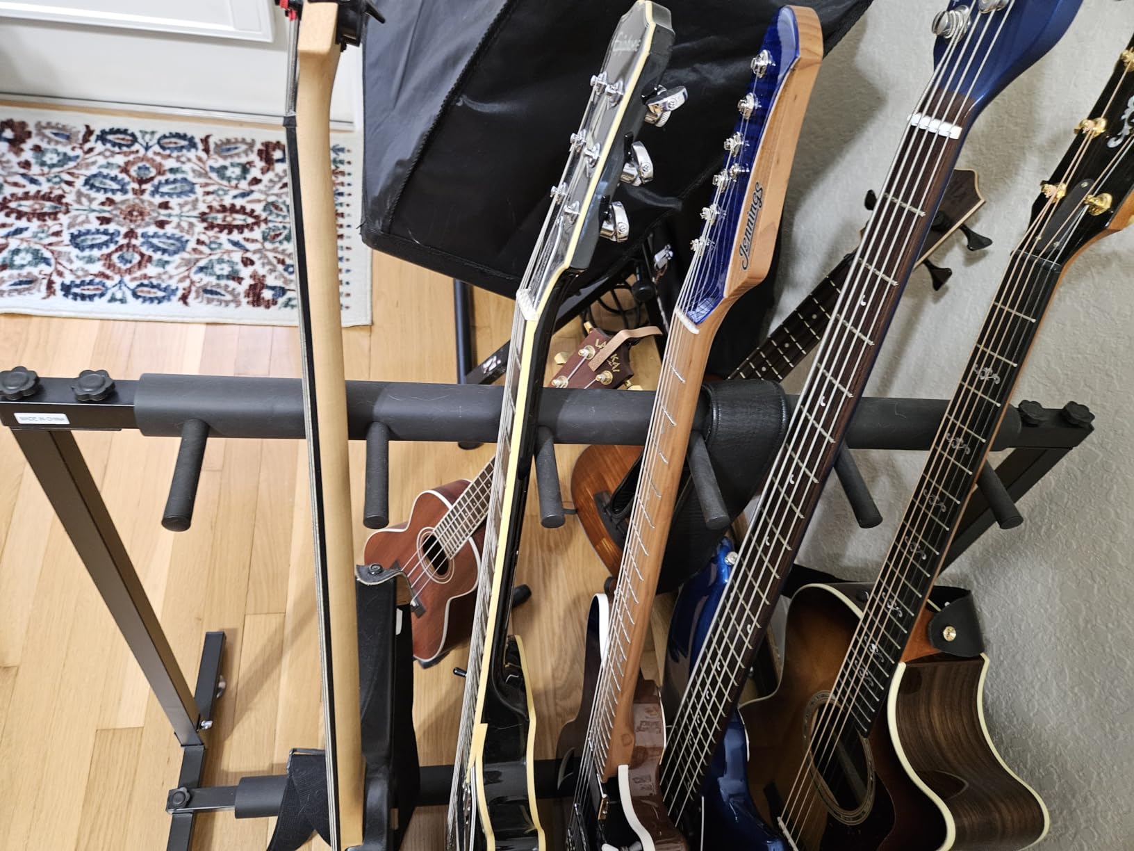 Kuyal Multi-Guitar Display Rack, Folding Stand for Band Stage, Bass & Acoustic Guitars, Black (9 Holder) customer photo 1