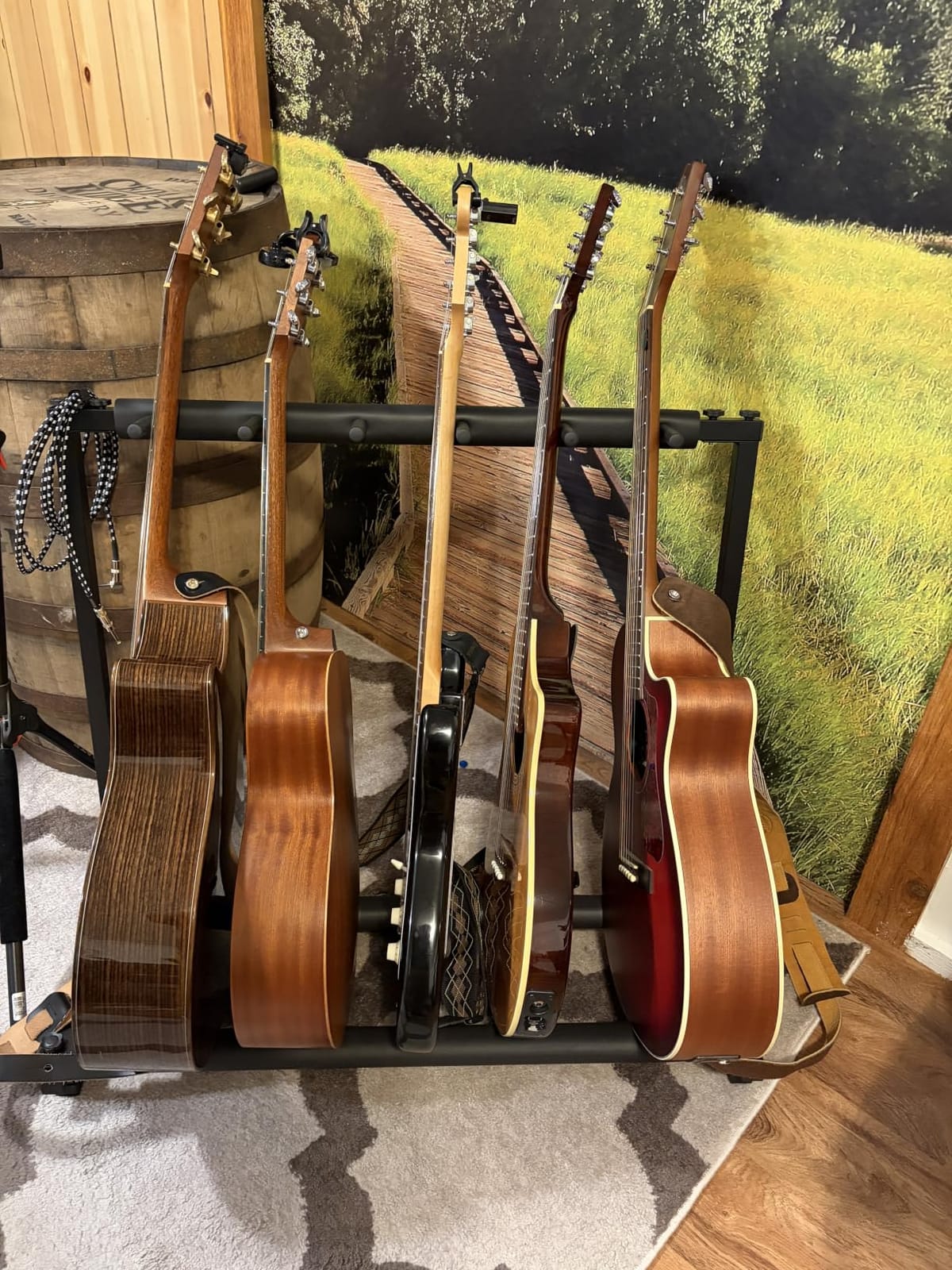 Kuyal Multi-Guitar Display Rack, Folding Stand for Band Stage, Bass & Acoustic Guitars, Black (9 Holder) customer photo 2