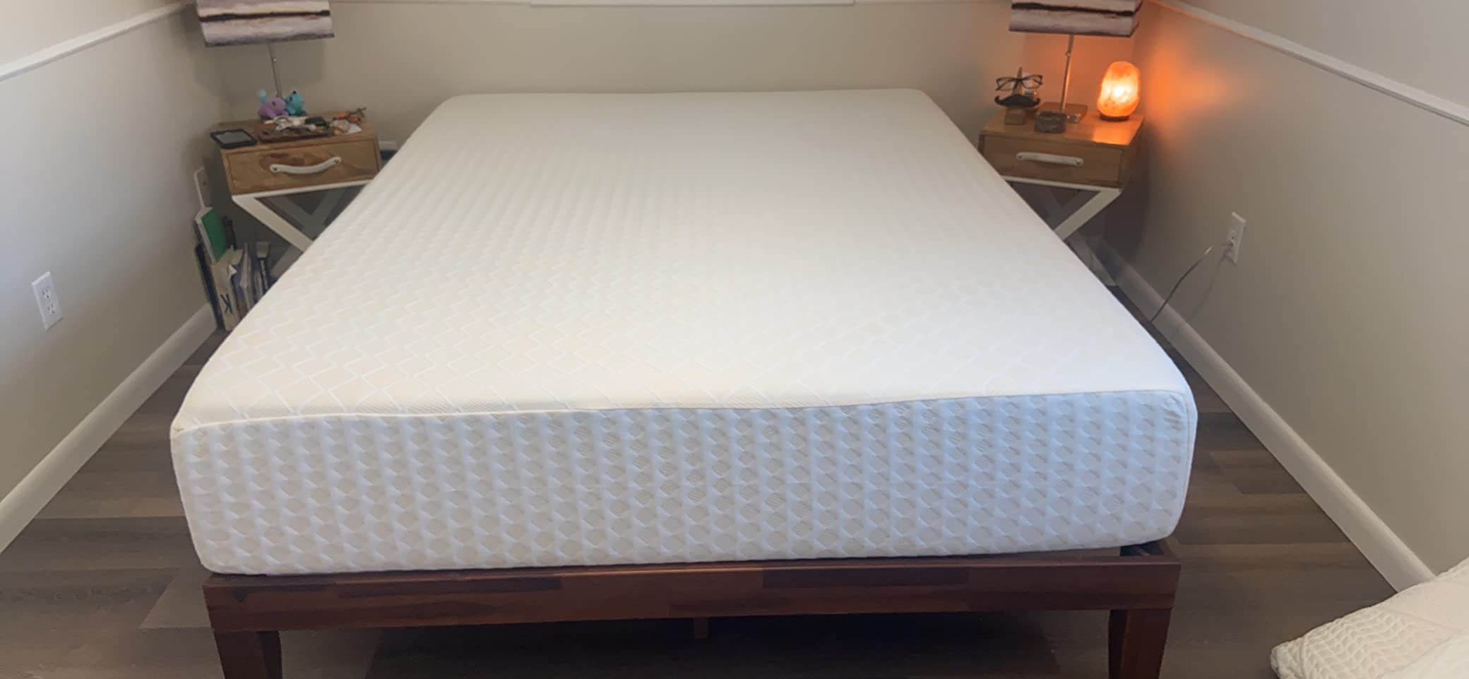 Signature Design by Ashley 12 Inch Memory Foam Queen Mattress in a Box, Chime Series customer photo 2