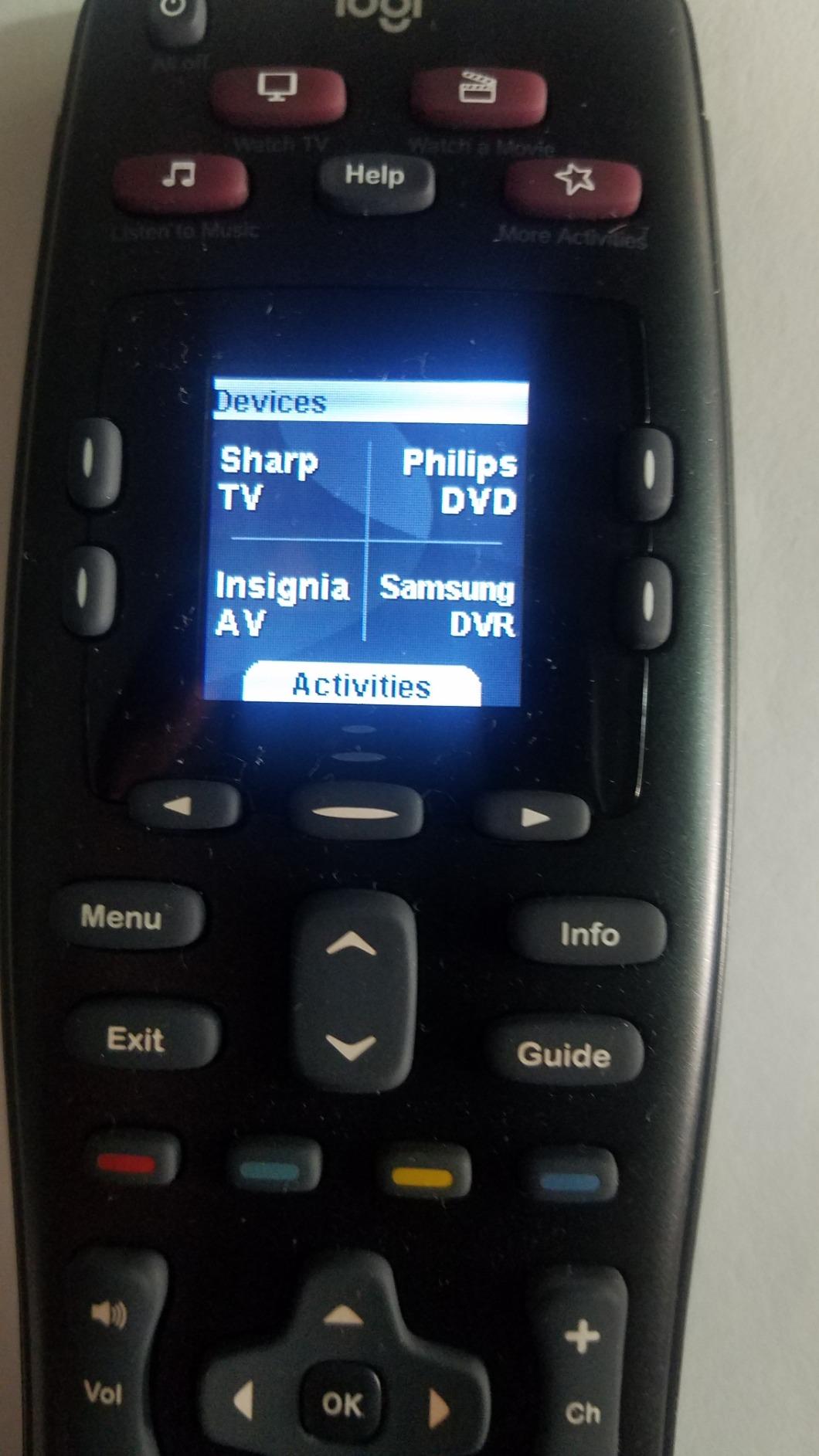 Logitech Harmony 665 Advanced Remote Control customer photo 2