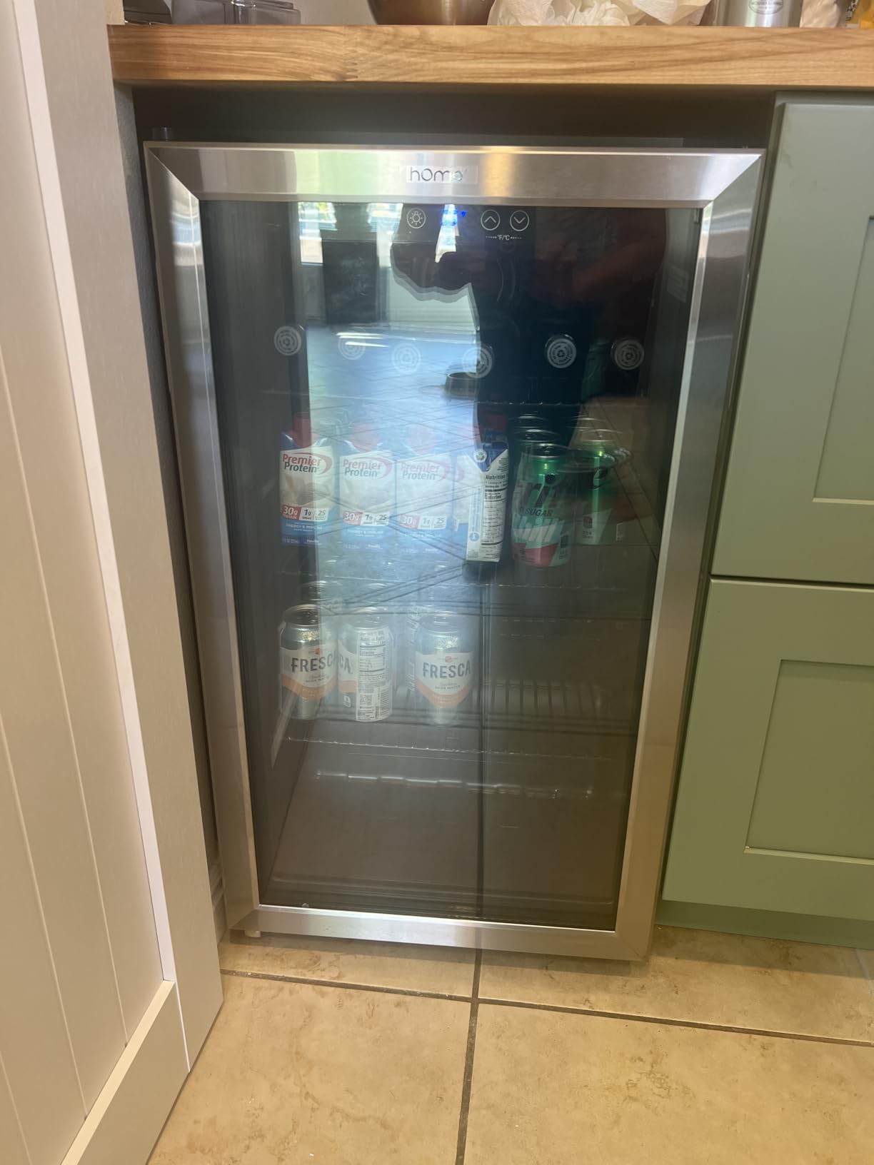 hOmeLabs Beverage Refrigerator and Cooler - Mini Fridge with Glass Door for Soda Beer or Wine - 120 Cans Capacity customer photo 1