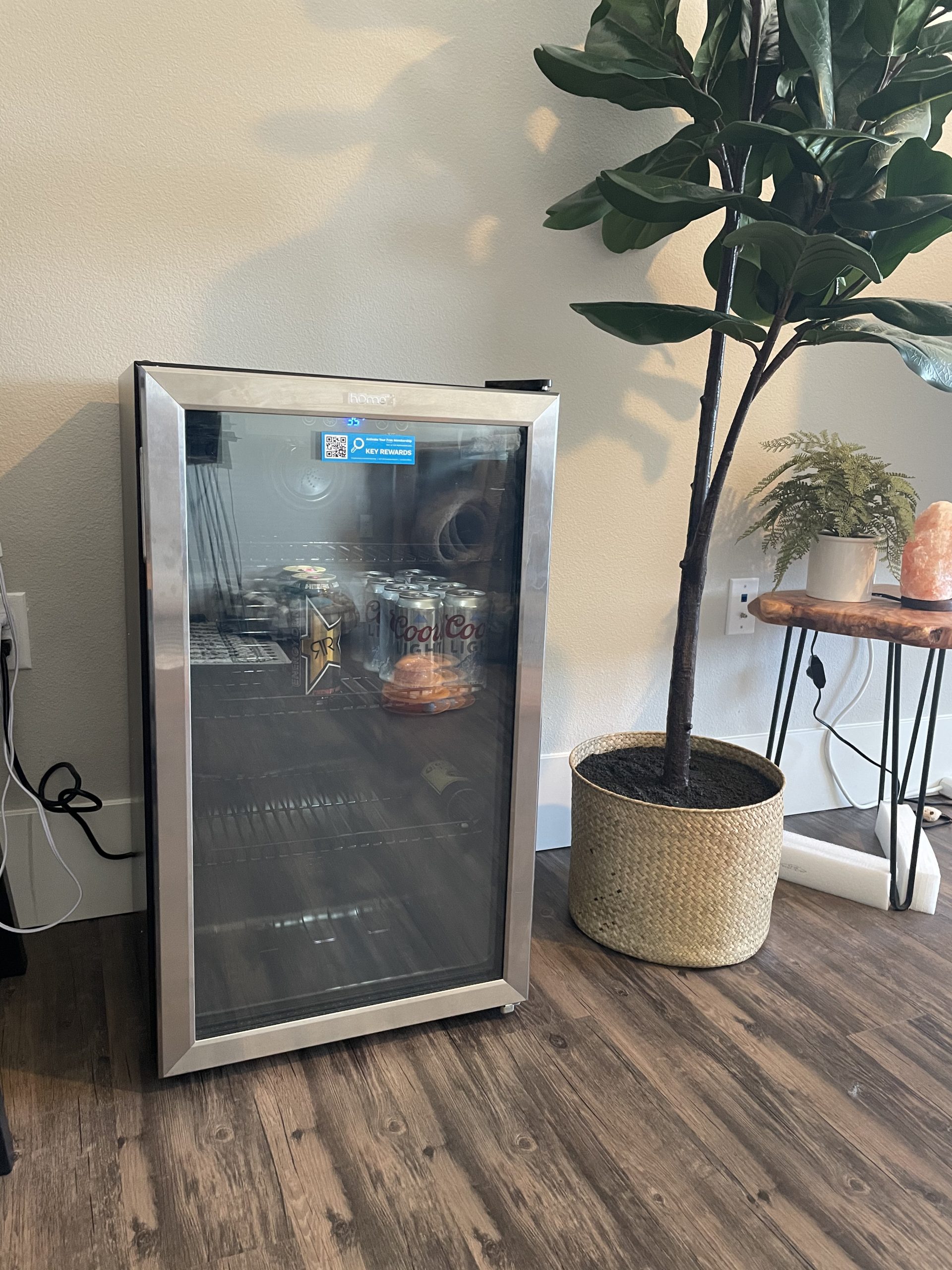 hOmeLabs Beverage Refrigerator and Cooler - Mini Fridge with Glass Door for Soda Beer or Wine - 120 Cans Capacity customer photo 2