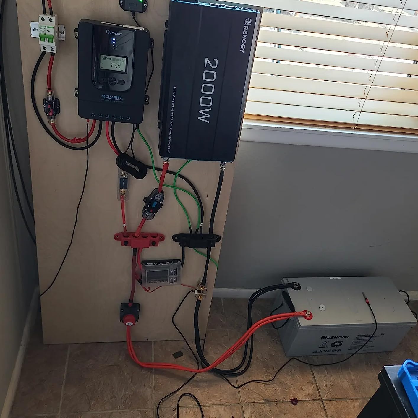 Renogy 400 Watt Premium Solar Kit with 40A MPPT Charge Controller customer photo 2