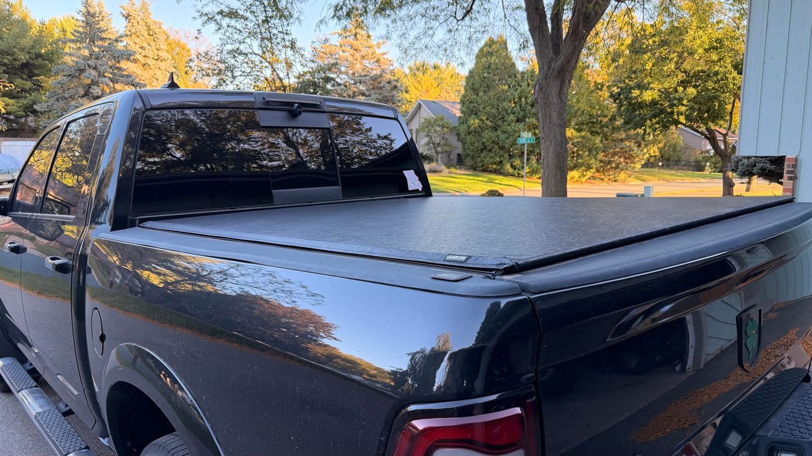 Gator Soft Roll-Up Truck Bed Tonneau Cover w/ Gear Straps | 138693 | Fits 2019 - 2026 Dodge Ram 1500 (New Body Style) WON'T Fit Multi-Function (Split) Tailgate or RAMBox 6' 4