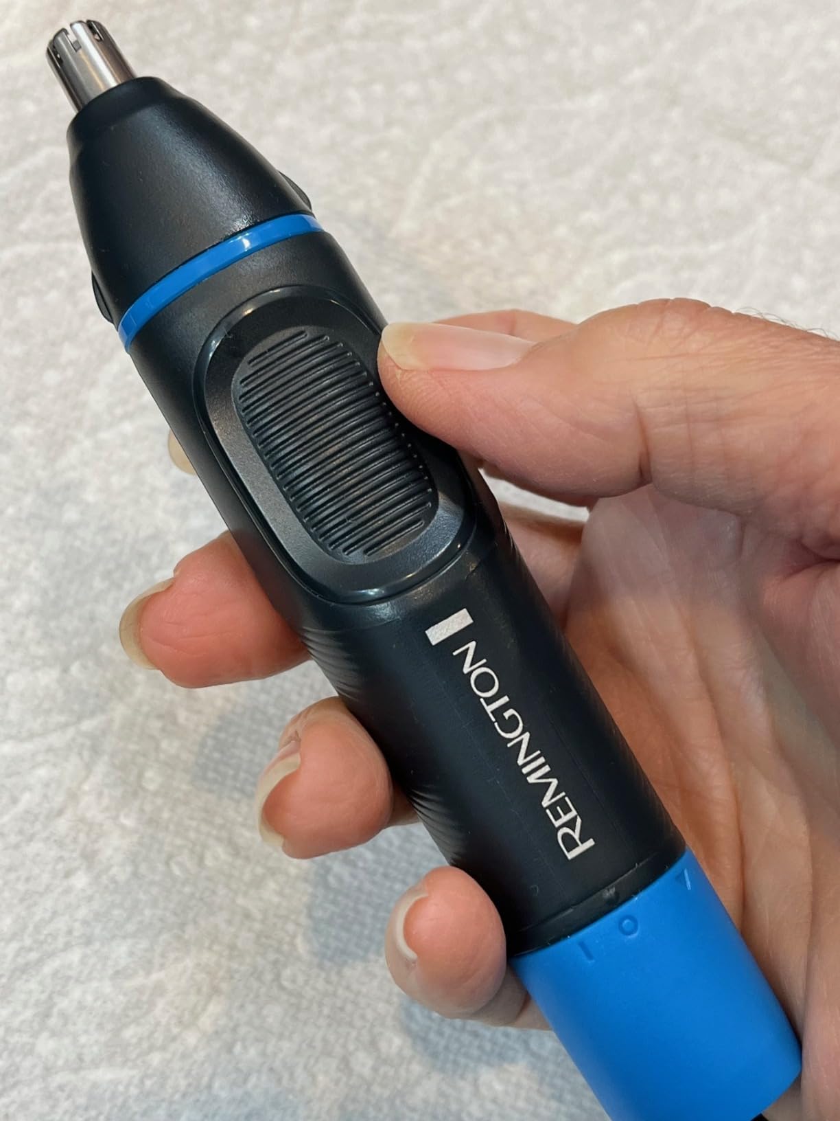 Remington Nose, Ear & Eyebrow Trimmer, Waterproof Groomer | CLEANBoost Easy-Clean System, Rotary and Detail Heads, Eyebrow Comb Included, for wet or dry facial hair detailing customer photo 2