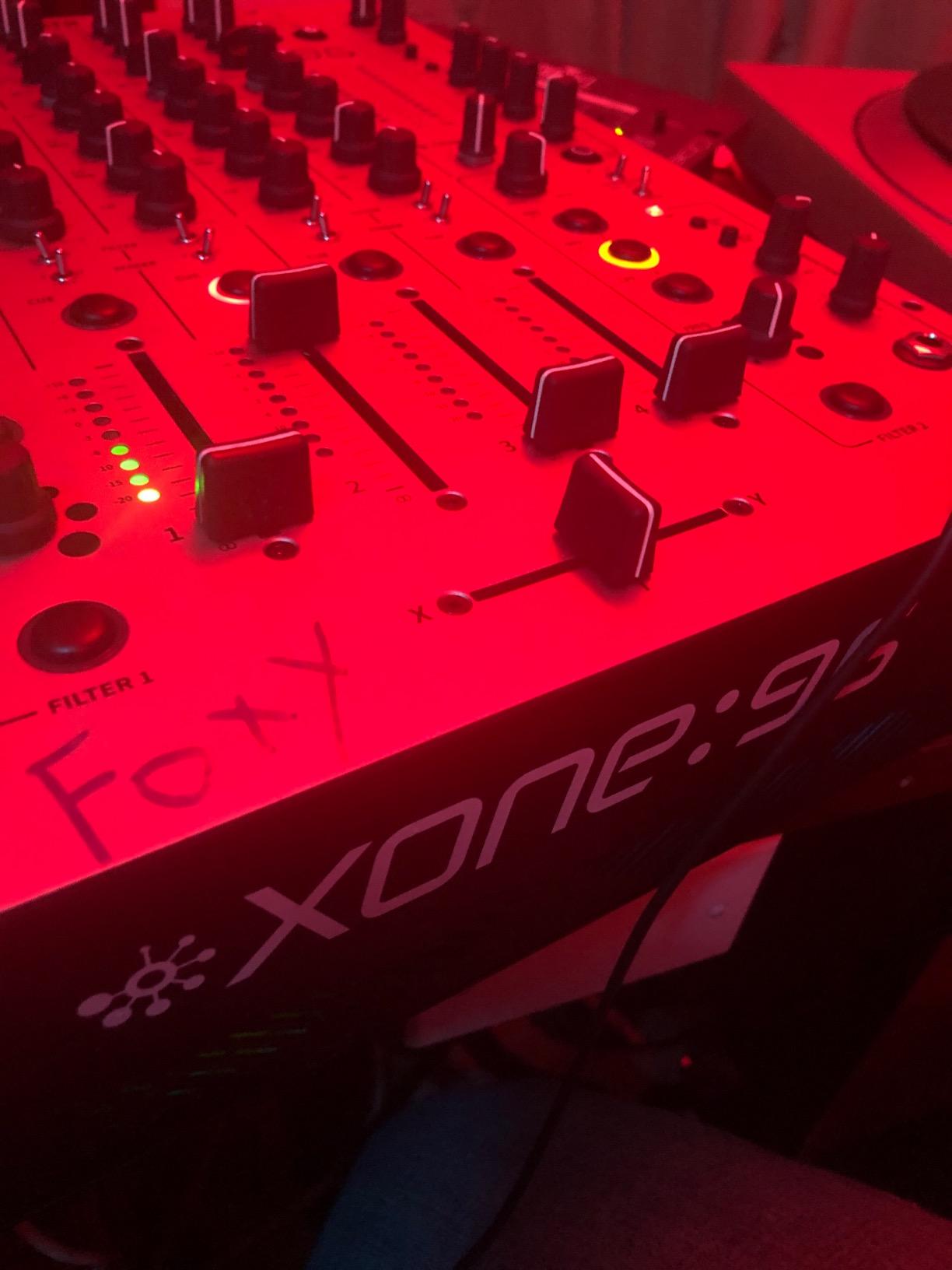 Allen & Heath XONE:96 Professional 6-Channel Analog DJ Mixer customer photo 2