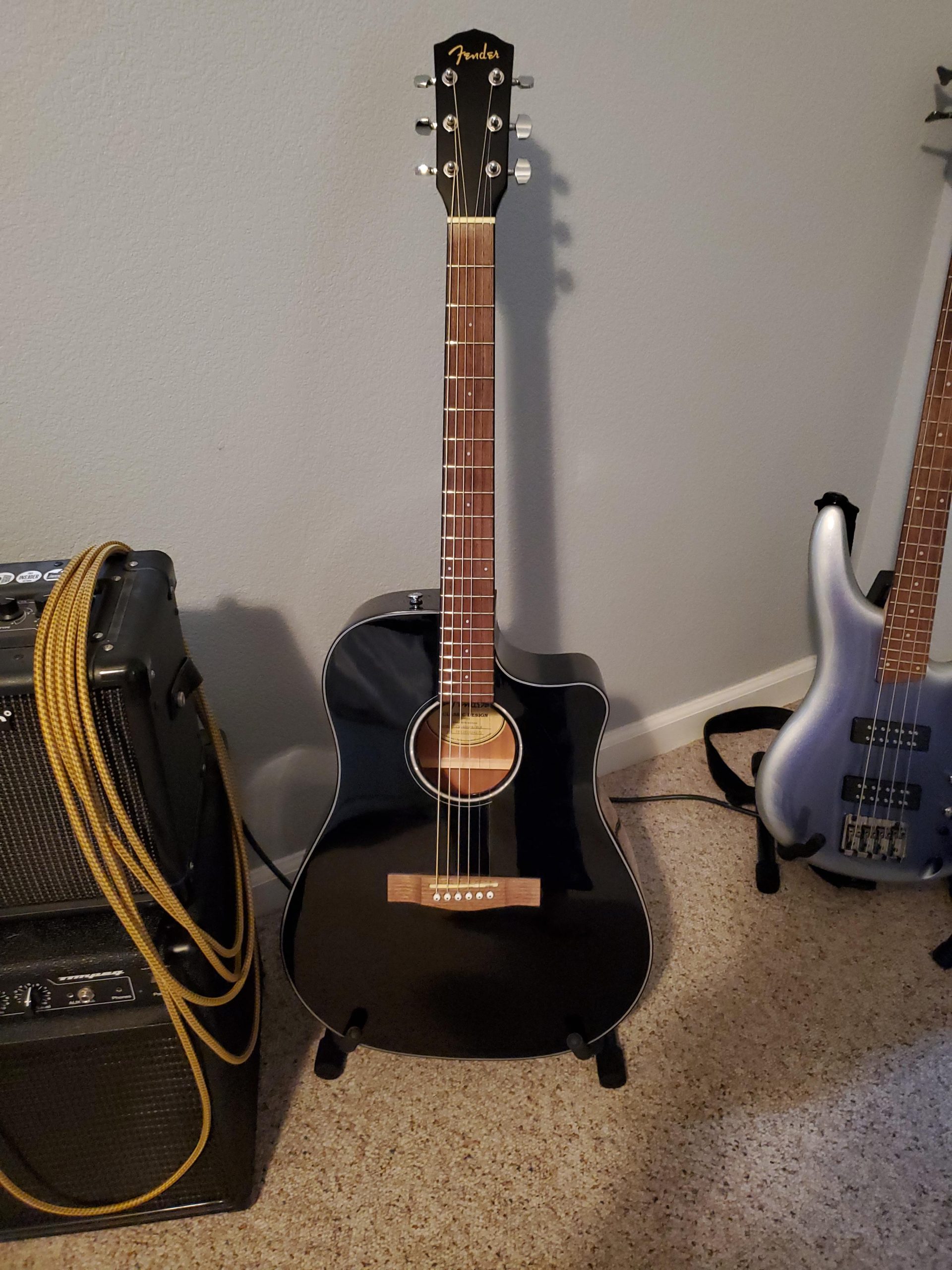 Fender CD-60SCE Dreadnought Cutaway Acoustic Electric Guitar, with 2-Year Warranty, Fishman Pickup and Preamp System, Black customer photo 1
