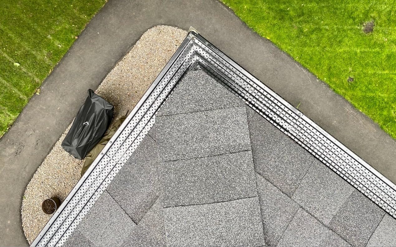 LeafTEK Heavy-Duty Aluminum Gutter Guard System, Fits 5 in, 100 ft, Black customer photo 2