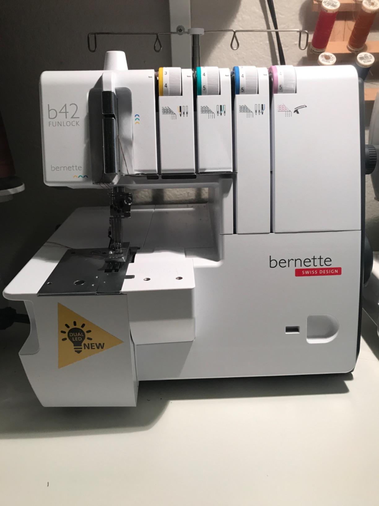 Bernette b42 Funlock Coverstitch Machine customer photo 2