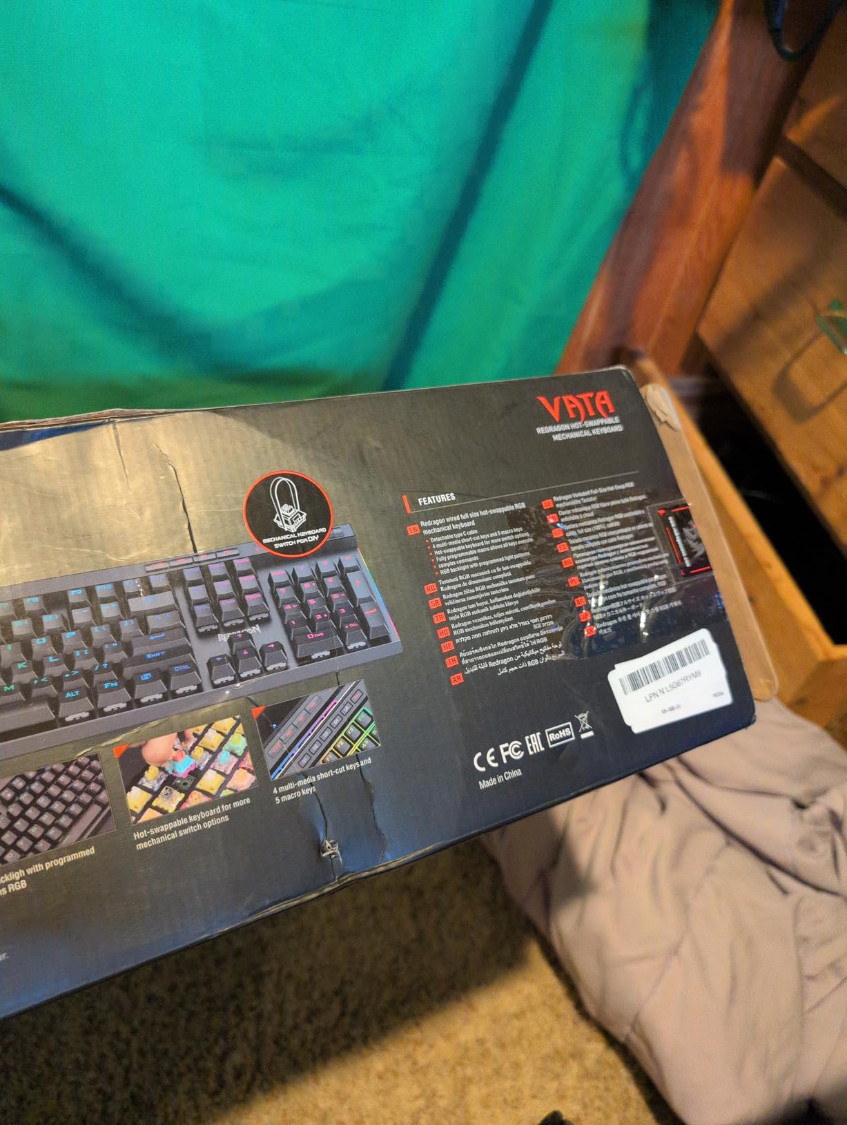 Redragon K580 Wired RGB Mechanical Gaming Keyboard, Macro Key & Media Wheel | 5 On-Board Keybinding Buttons for MMO MOBA Games, Dedicated Media Controls, Classic Tactile Blue Switch for Hype Typing Feel customer photo 2