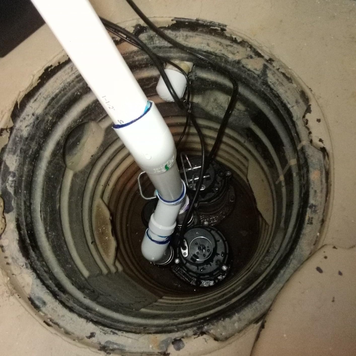 WAYNE ESP25n - 12 Volt Battery Back Up Sump Pump, Battery Not Included - Up to 2,700 Gallons Per Hour - Heavy Duty Basement Sump Pump customer photo 1