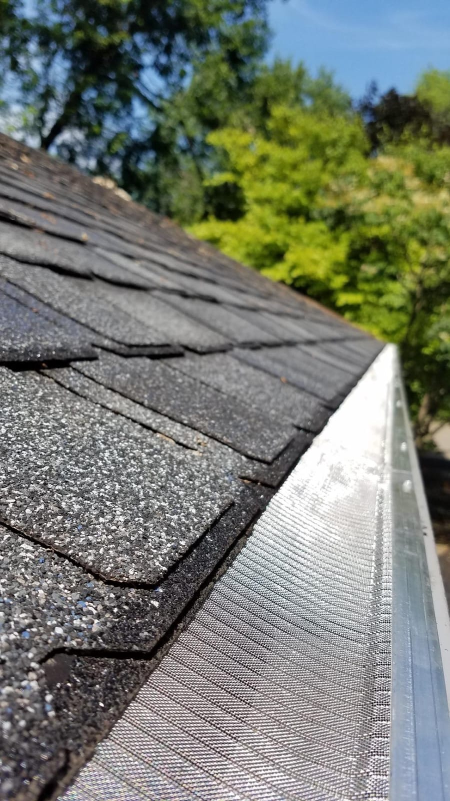 RAPTOR GUTTER GUARD - 48 FT. (Nominal) Contractor Grade Stainless Steel Micro-Mesh Gutter Guard Kit with Screws Included. Fits 5 in. Gutters and Smaller. DIY-Friendly. customer photo 2