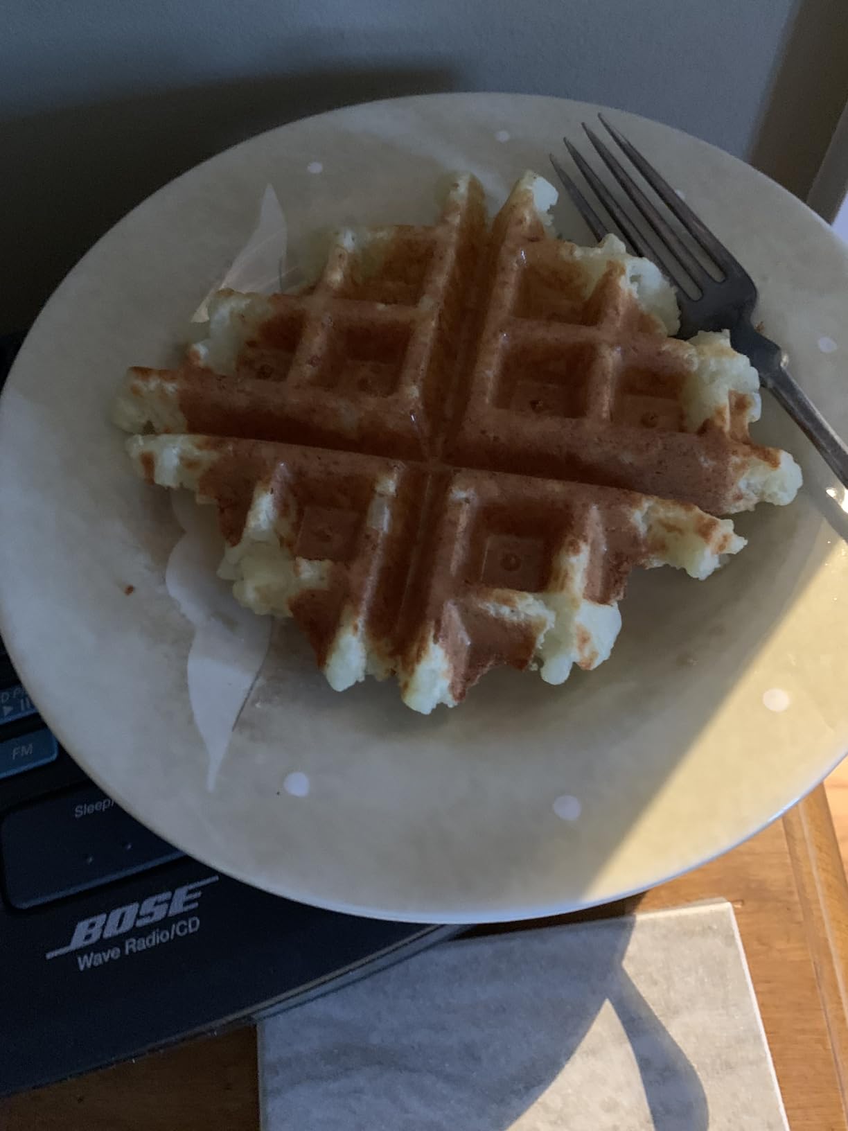 Hamilton Beach 26031 Belgian Waffle Maker with Removable Non-Stick Plates, Ceramic Grids, Black customer photo 2