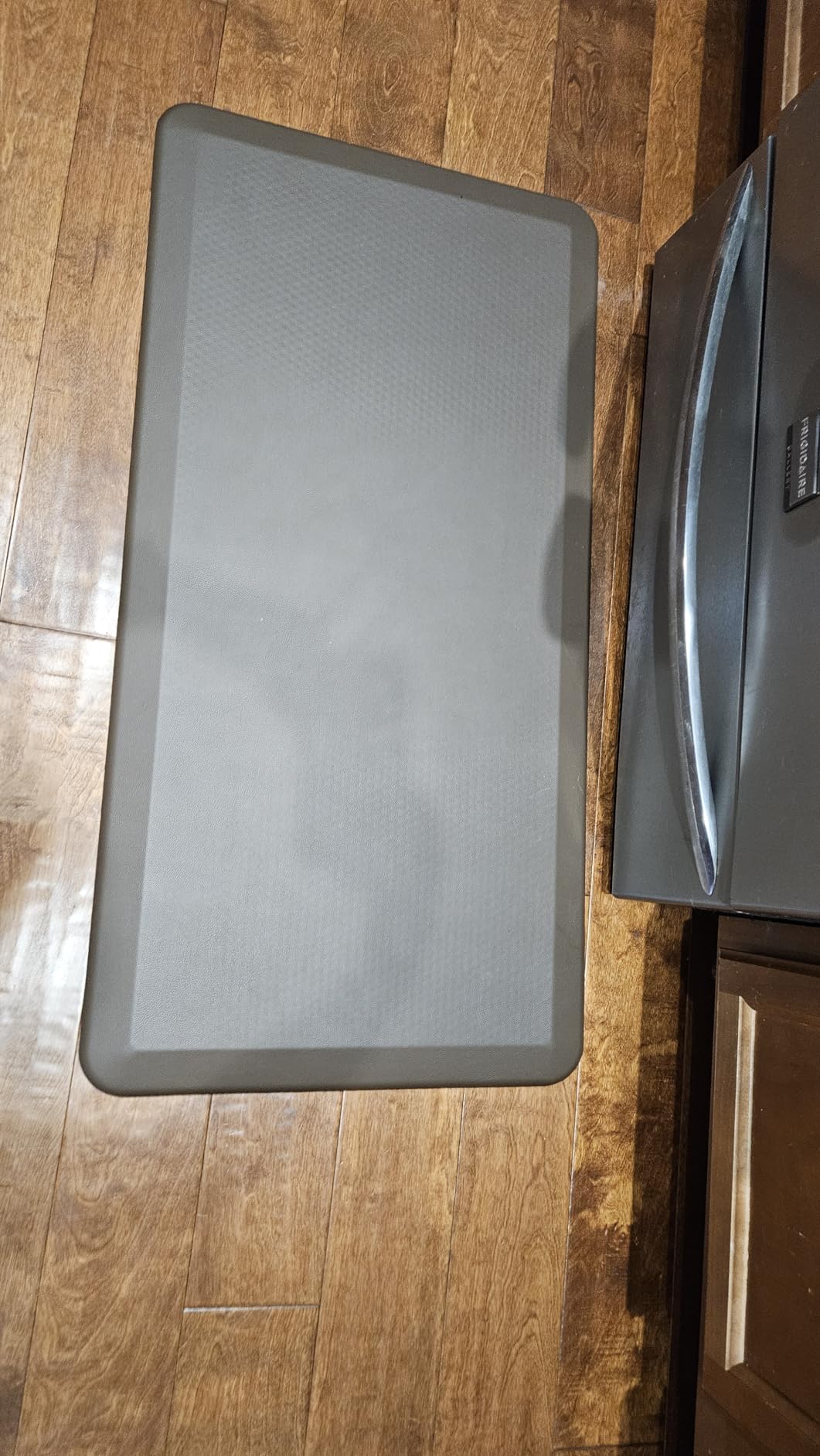 GORILLA GRIP Comfortable Cushioned Kitchen Mats for Floor, Waterproof and Stain Resistant Soft Top, 3/4 Inch Thick Ergonomic Standing Desk Anti Fatigue Mat, Foam Supports Ankles and Feet, 17x24, Red customer photo 1