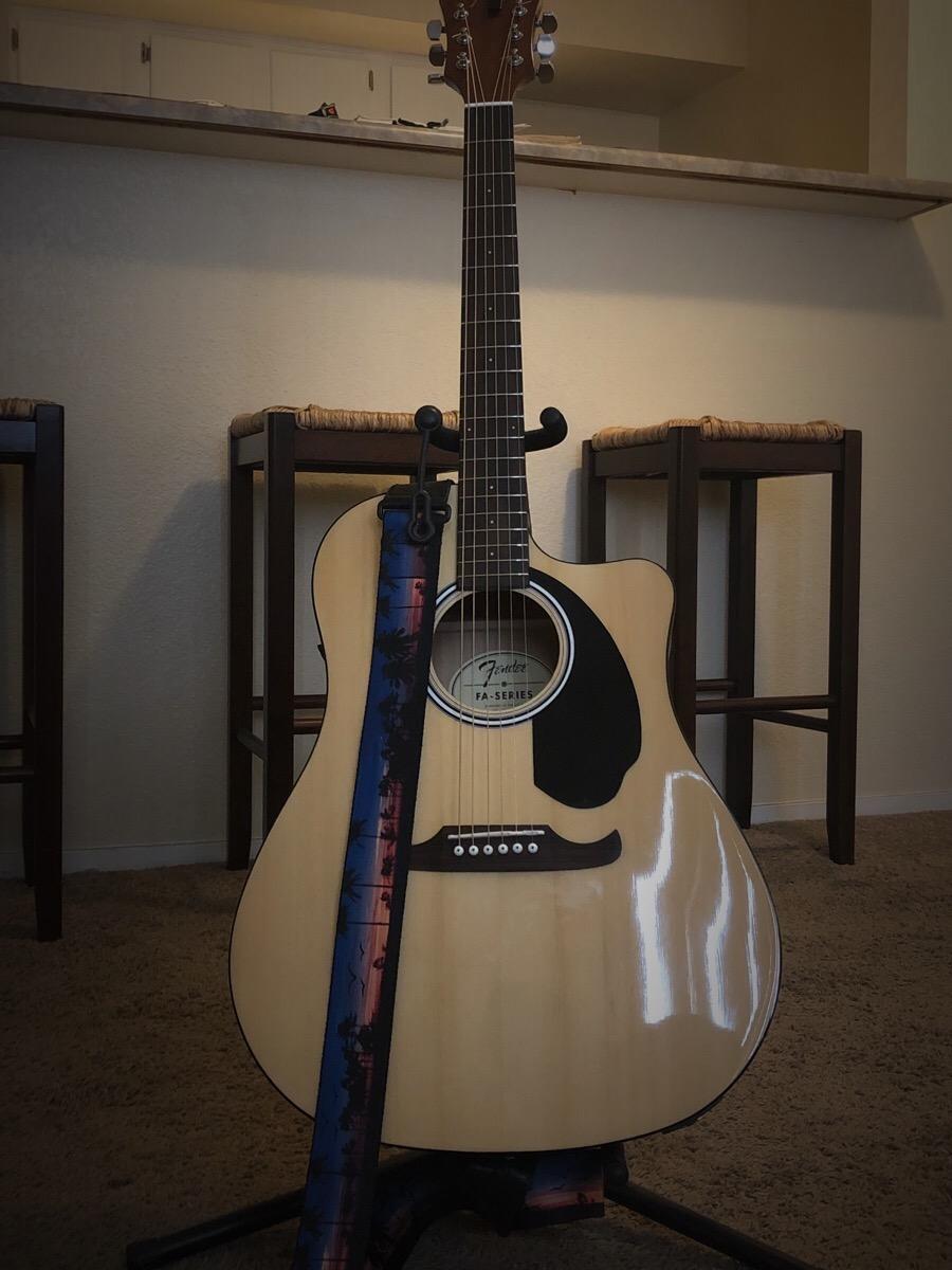 Fender FA-125CE Dreadnought Cutaway Acoustic-Electric Guitar - Natural Bundle with Gig Bag, Tuner, Strap, Strings, Picks, and Austin Bazaar Instructional DVD customer photo 1