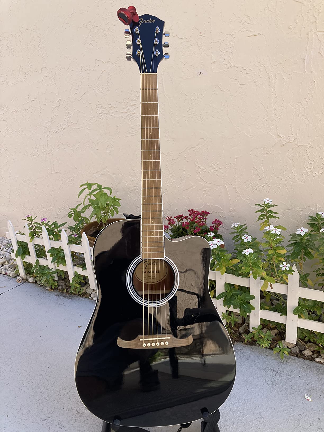 Fender FA-125CE Dreadnought Cutaway Acoustic-Electric Guitar - Natural Bundle with Gig Bag, Tuner, Strap, Strings, Picks, and Austin Bazaar Instructional DVD customer photo 2