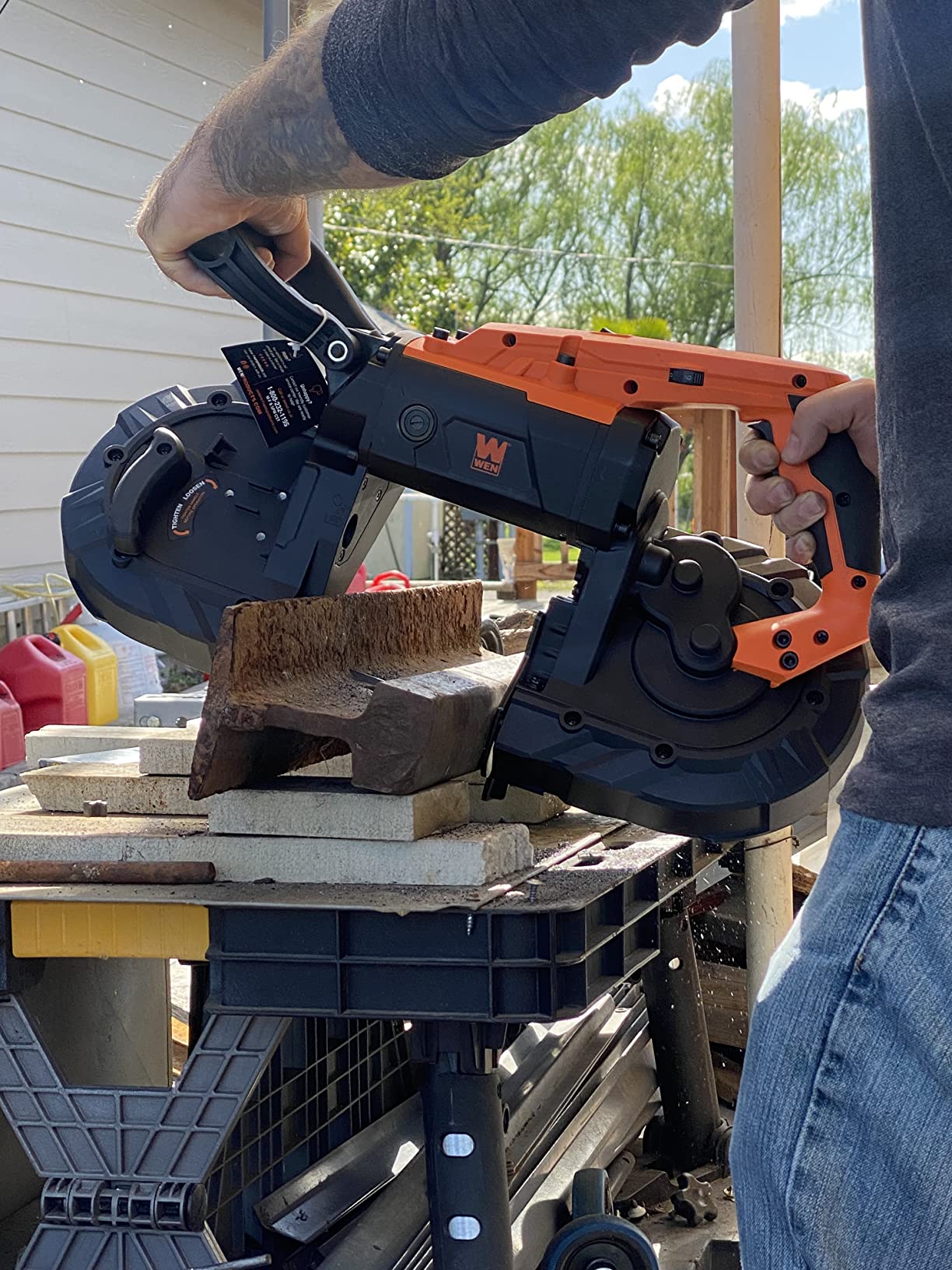 WEN Portable Band Saw for Metal, 10-Amp, Variable Speed, Handheld (94396) customer photo 2