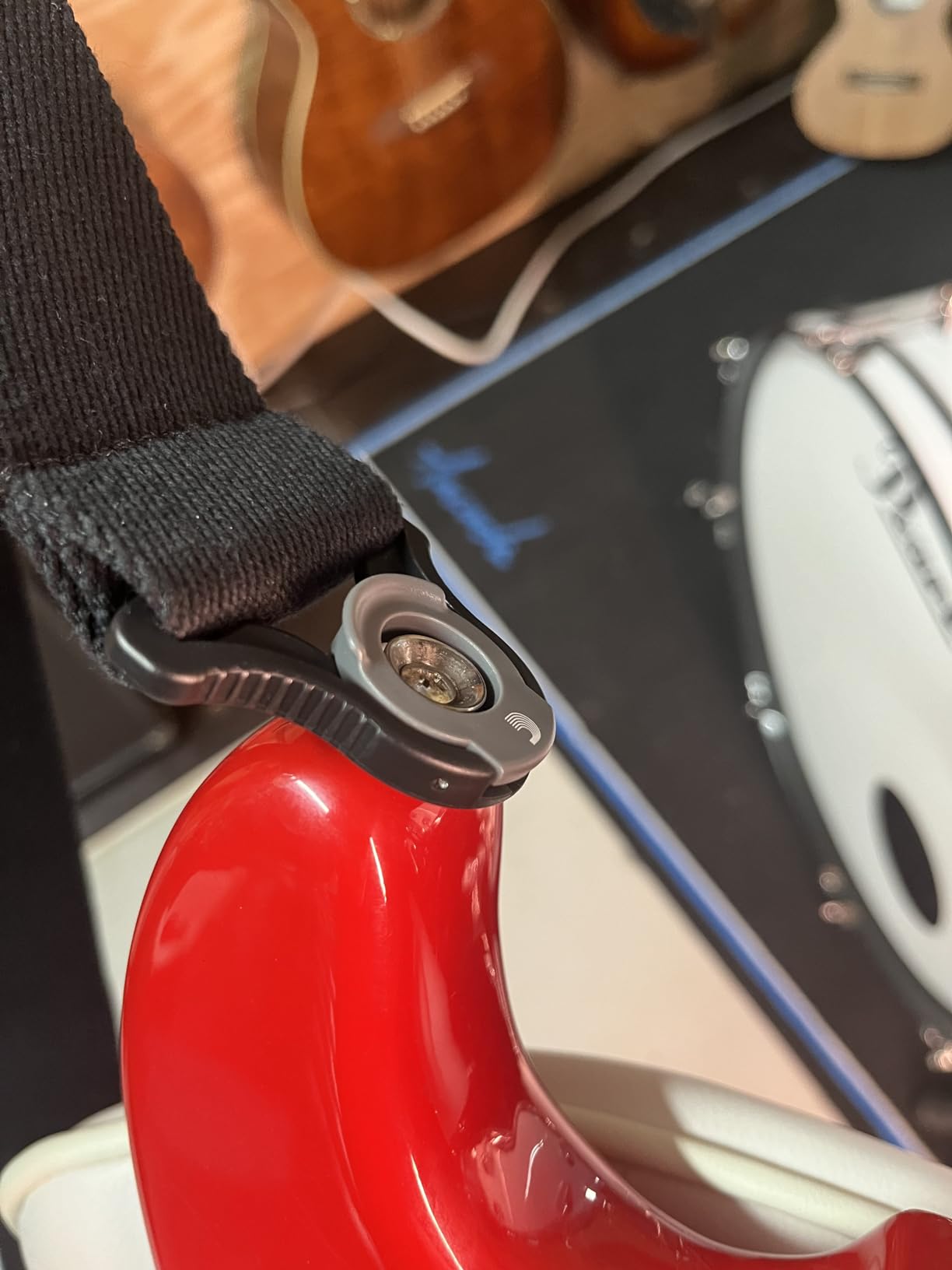 D'Addario Planet Waves Auto Lock Guitar Strap customer photo 1