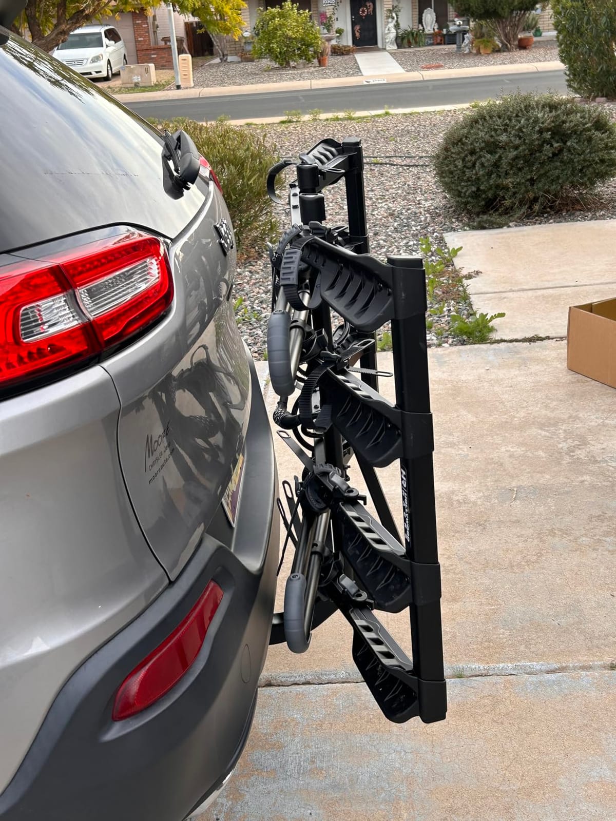 Hollywood Racks Destination 4 Hitch Bike Rack, Carries Up to 4 Bikes, Black | Platform Style Bike Rack for Car, Safe, Secure Transport, Fits Most Bike Styles, Sizes and Models customer photo 1