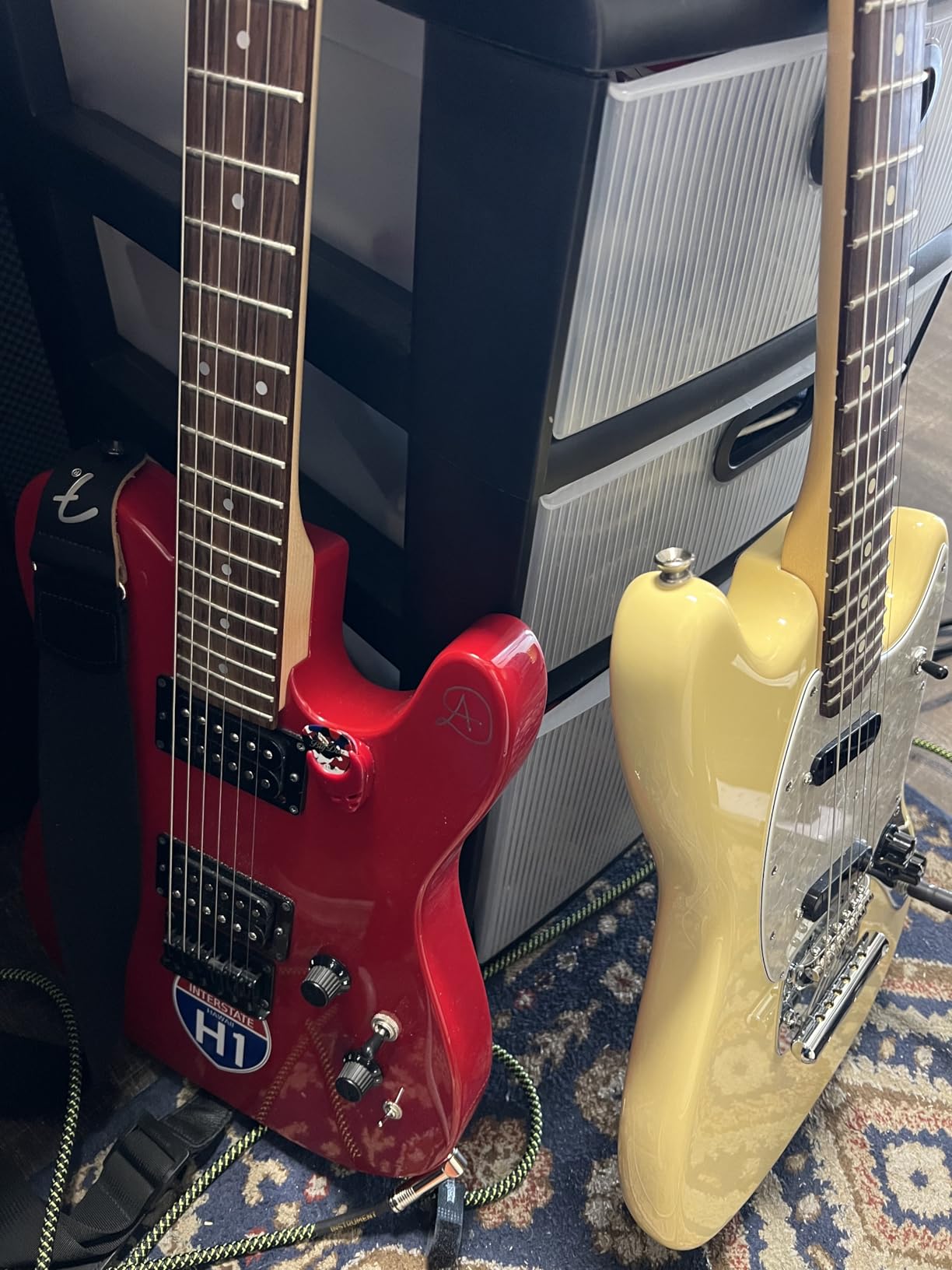 Fender American Performer Mustang - Vintage White with Rosewood Fingerboard customer photo 1