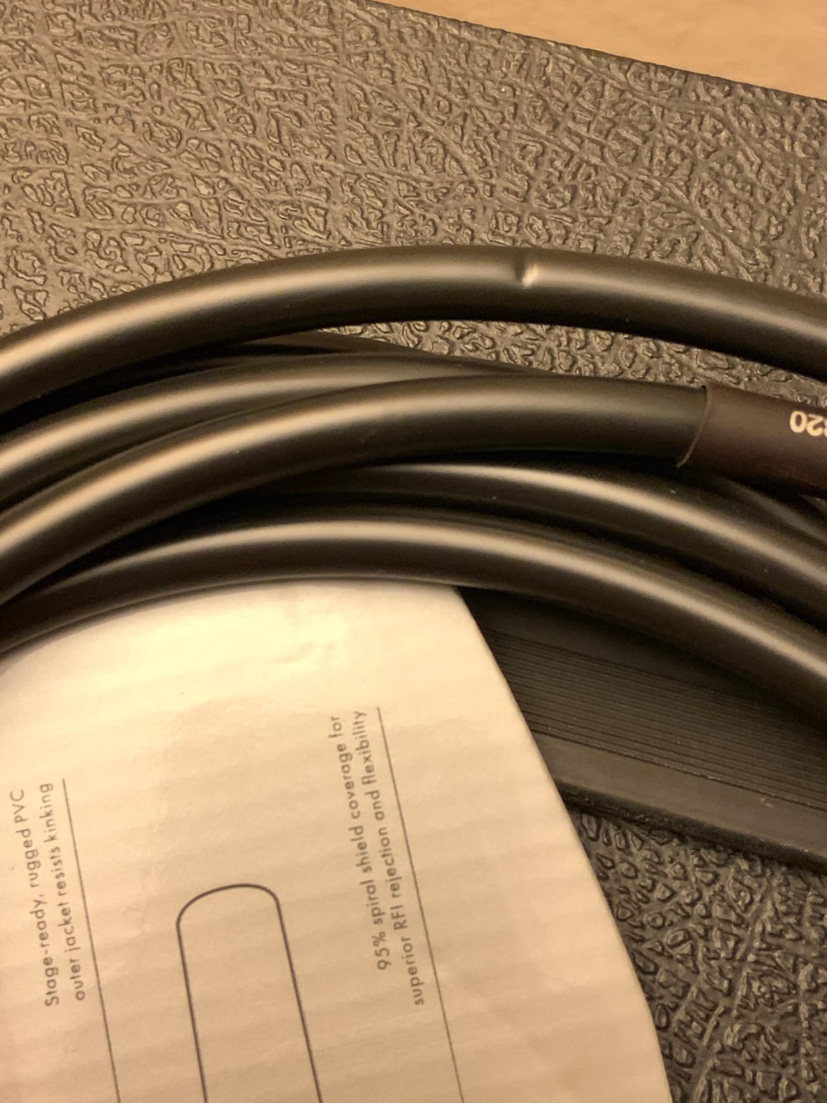 Fender Professional Series Instrument Cable, Straight/Angle, Black, 10ft | Noise-free signal, live performance ready, straight to angle, durable braided jacket, fits electric & bass guitar, 10 foot customer photo 2