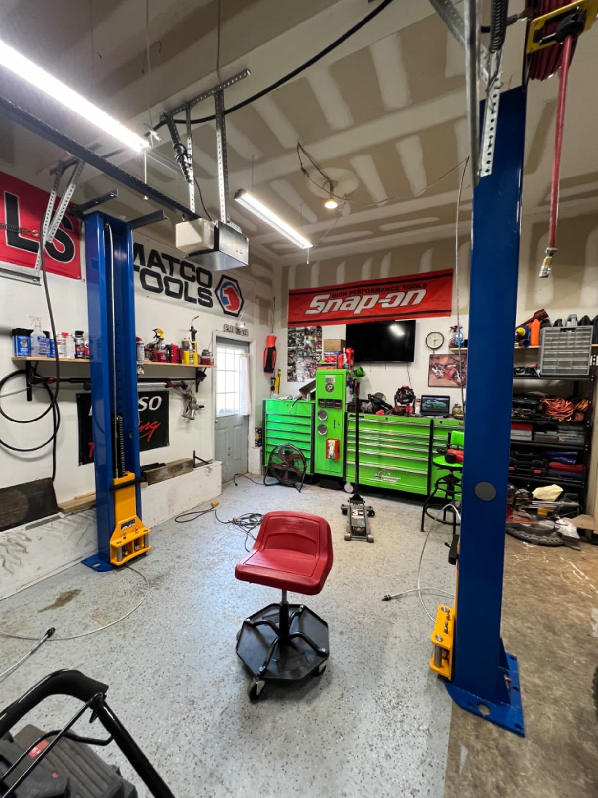 XK 2 Post Auto Car Lift 9000 lb Capacity Truck Hoist 220V L2900 | Heavy-Duty Vehicle Lifting Suitable for Trucks SUV Automotive Repair Shops Home Garages customer photo 1