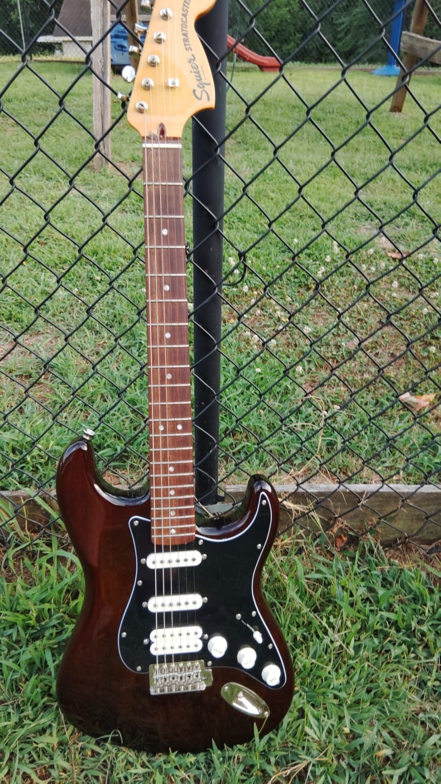 Squier Classic Vibe 70s Stratocaster Electric Guitar, Natural customer photo 1