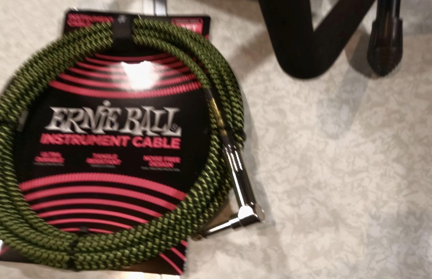 Ernie Ball Braided Instrument Cable, Straight/Angle, 10ft, Black (P06081) customer photo 1
