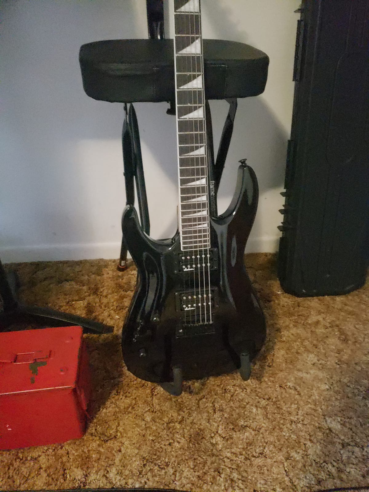 Jackson JS Series 6 String Dinky Arch Top JS22 DKA LH Electric Guitar, Gloss Black | Left-Handed customer photo 1