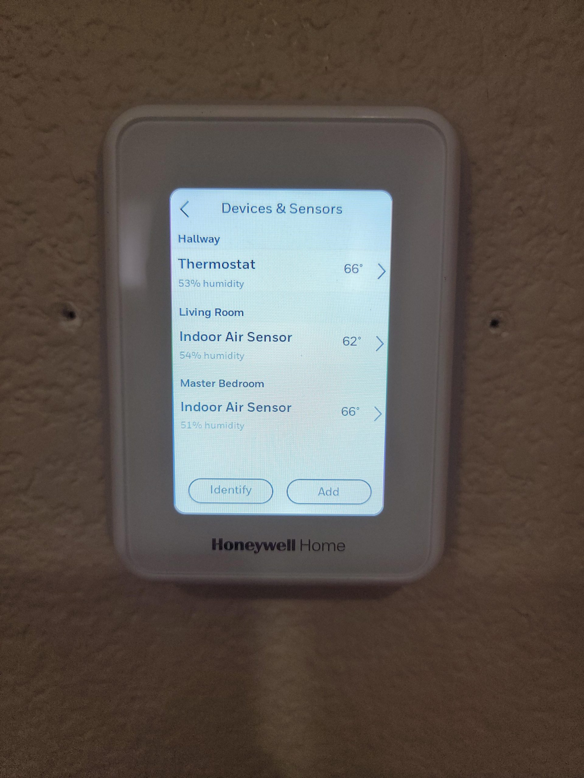 Honeywell Home T9 WiFi Smart Thermostat with 1 Smart Room Sensor, Touchscreen Display, White customer photo 2